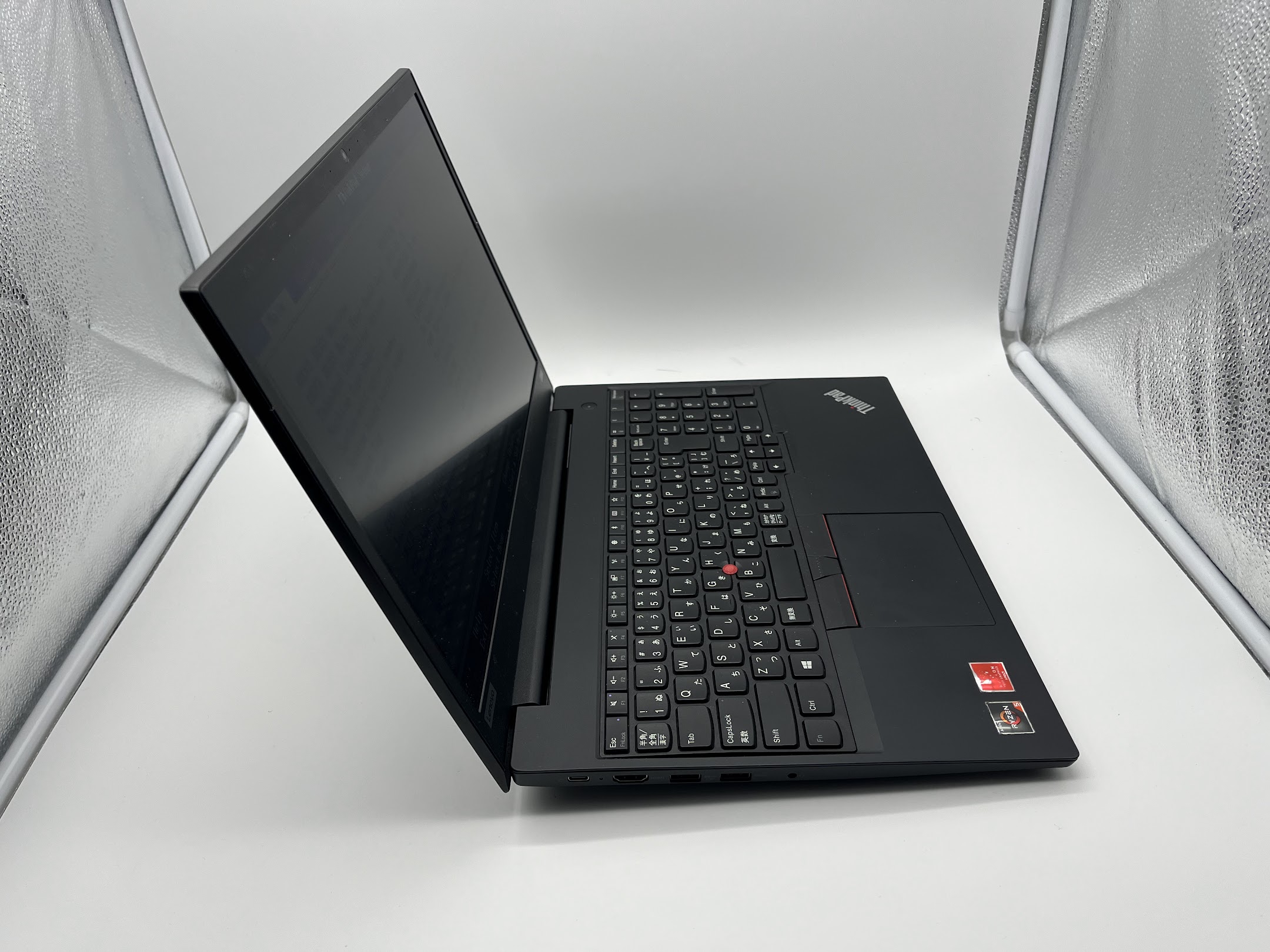 Ryzenノート ThinkPad E585写真2