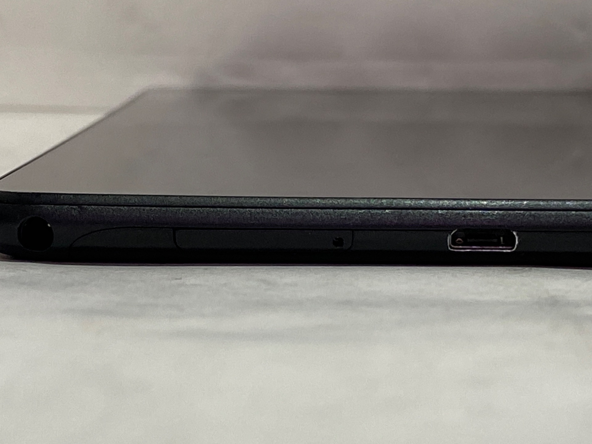 MediaPad T5 Wi-Fiモデル AGS2-W09写真3