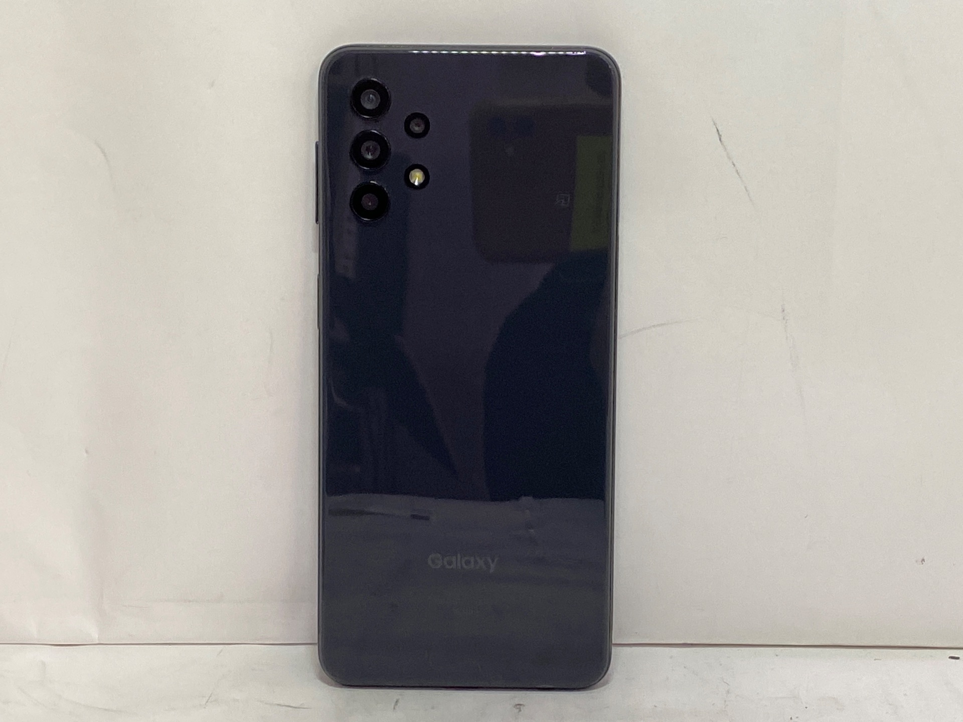 Galaxy A32 5G SCG08 SIMフリー写真2