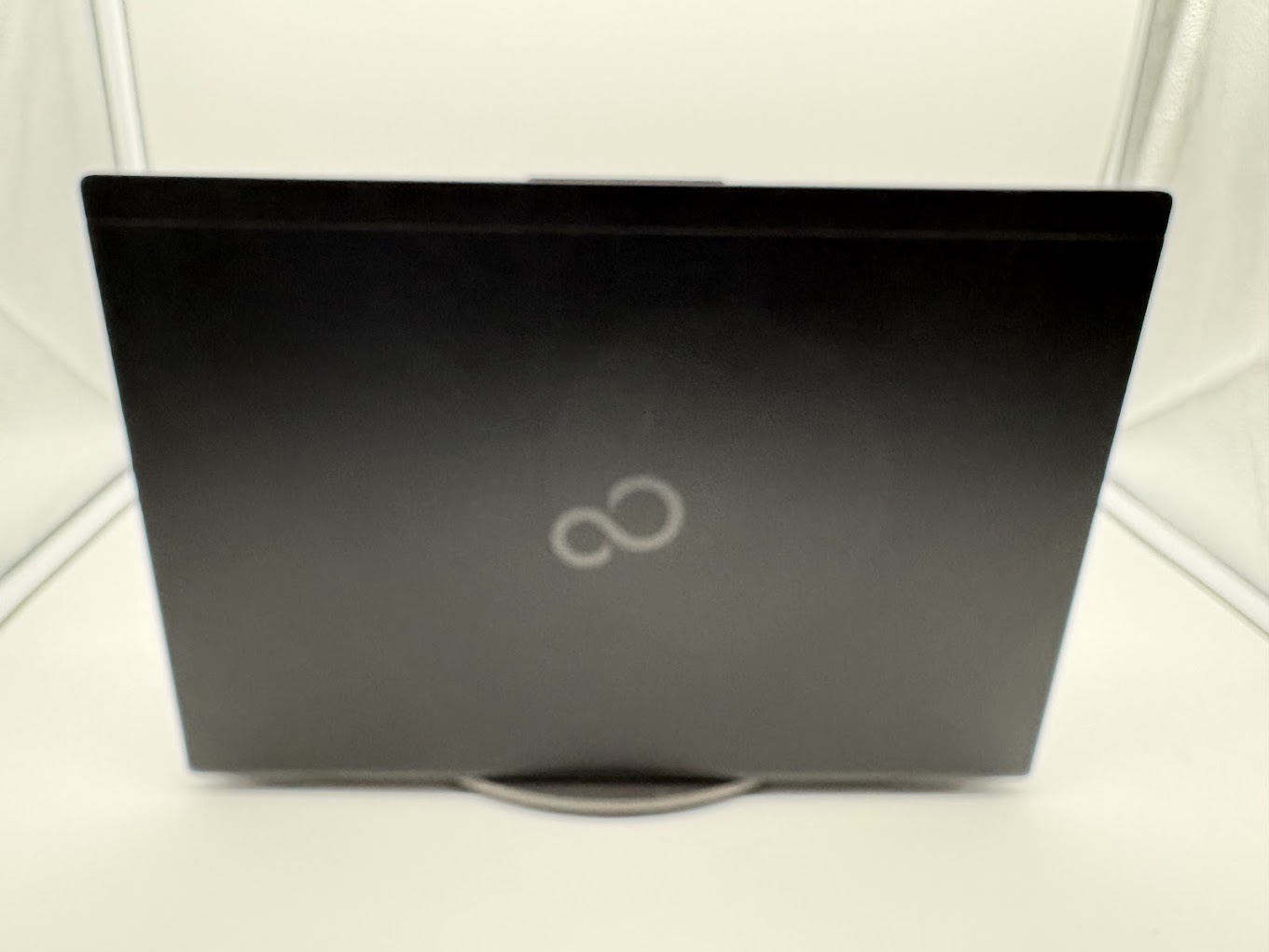 富士通8世代ノート LIFEBOOK U939/B写真3