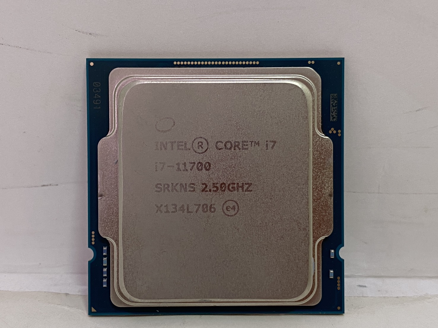 【A】CPU Core i7-11700