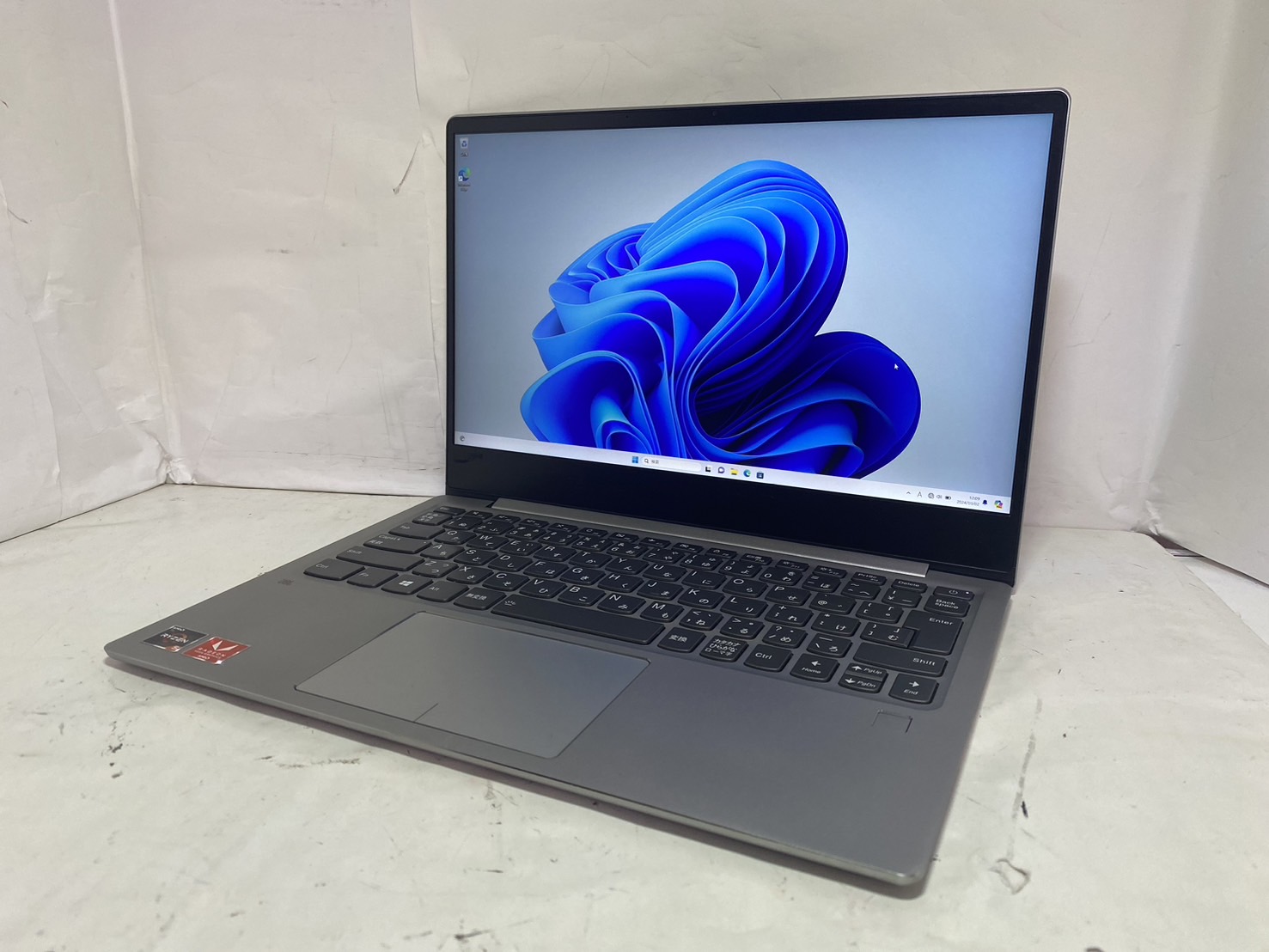 LENOVO(レノボ) ideapad 720S-13ARRの激安通販(詳細情報) - パソコンショップパウ