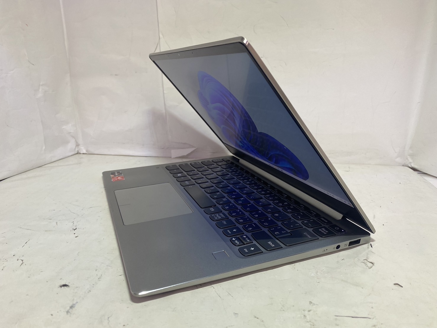 LENOVO(レノボ) ideapad 720S-13ARRの激安通販(詳細情報) - パソコン 