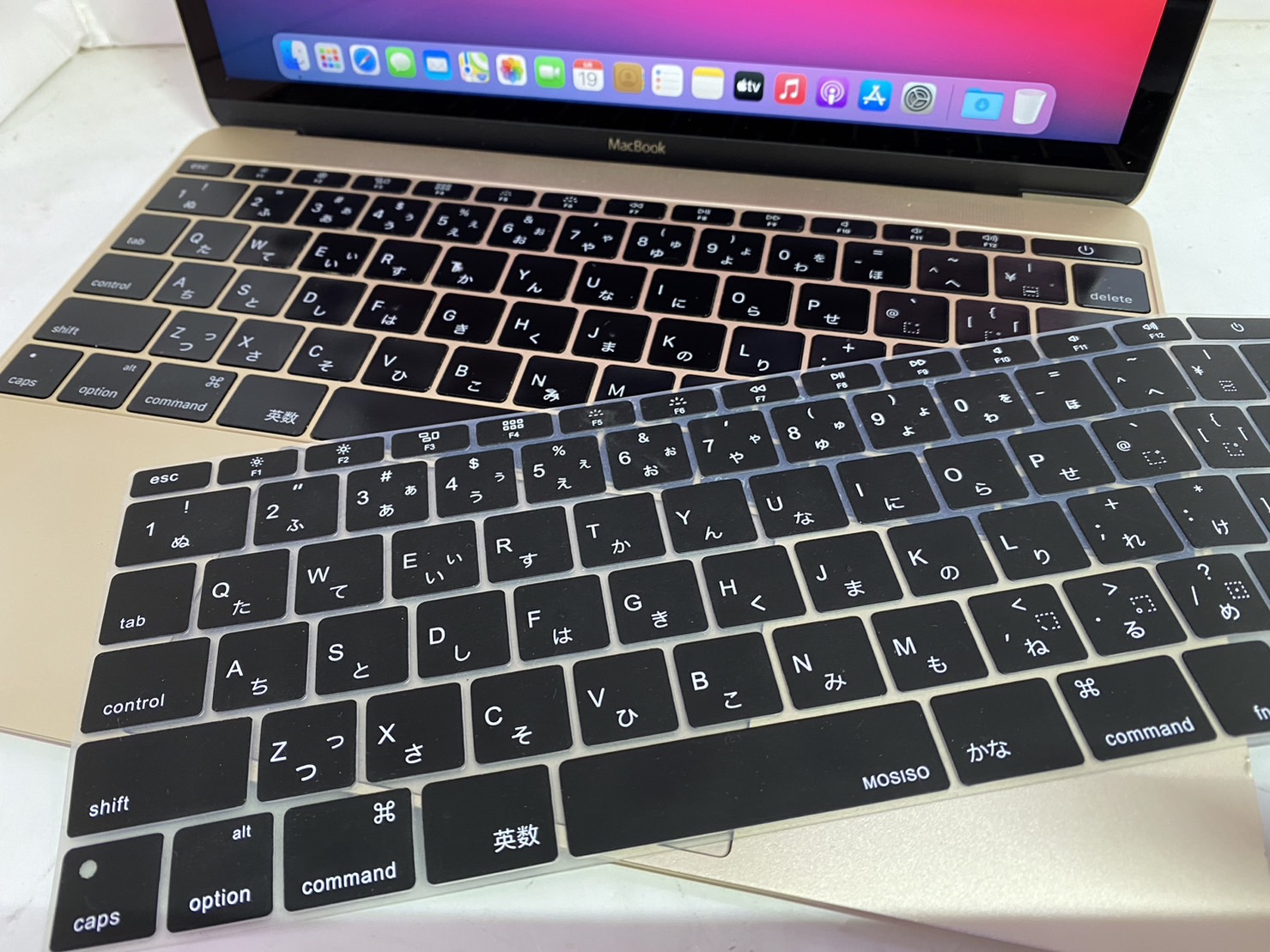 APPLE(アップル) MacBook (Retina, 12-inch, Early 2015) A1534の激安