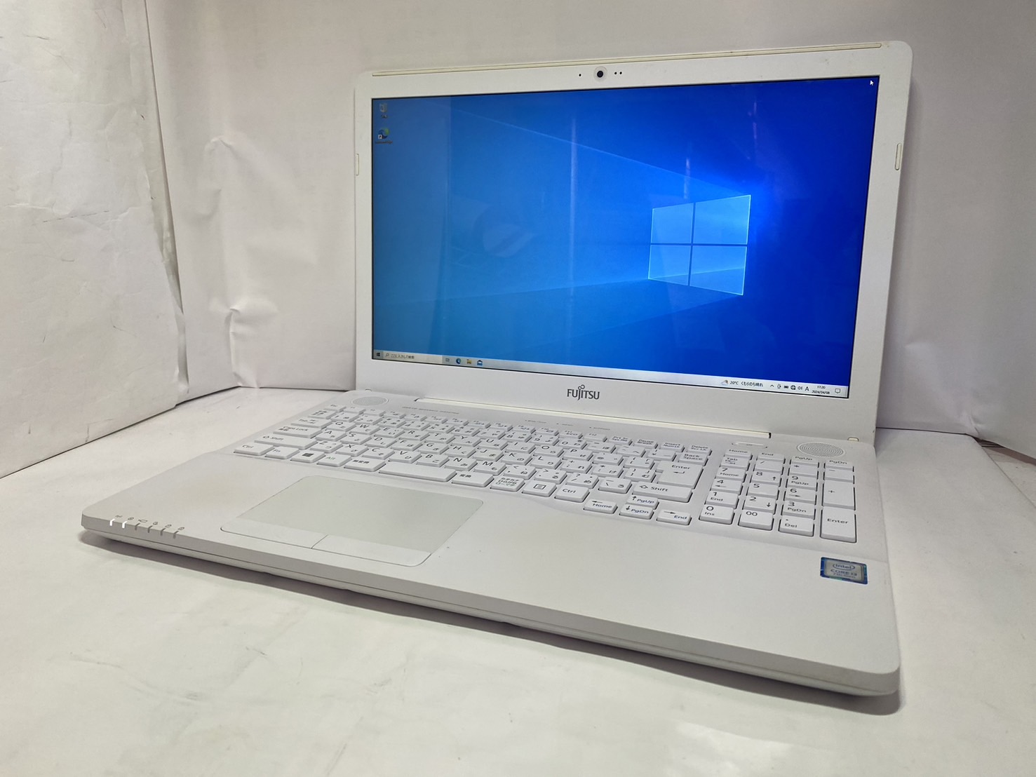 FUJITSU(富士通) FMV LIFEBOOK AH45/B2 FMVA45B2W