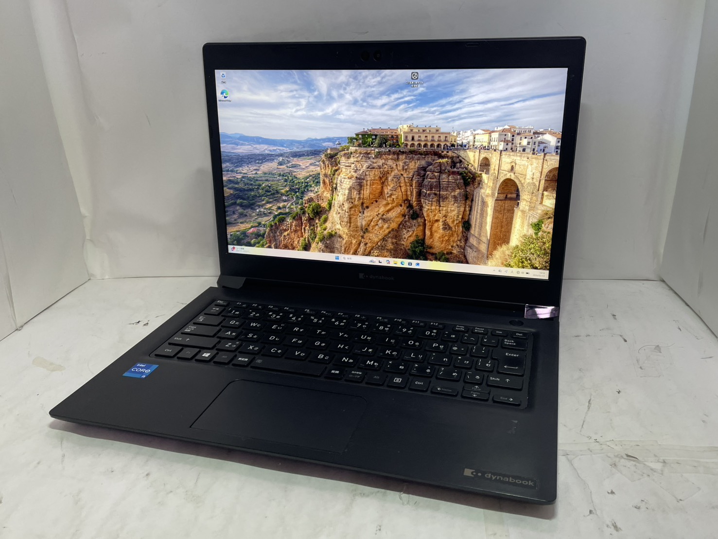 TOSHIBA(東芝) dynabook S73/HS