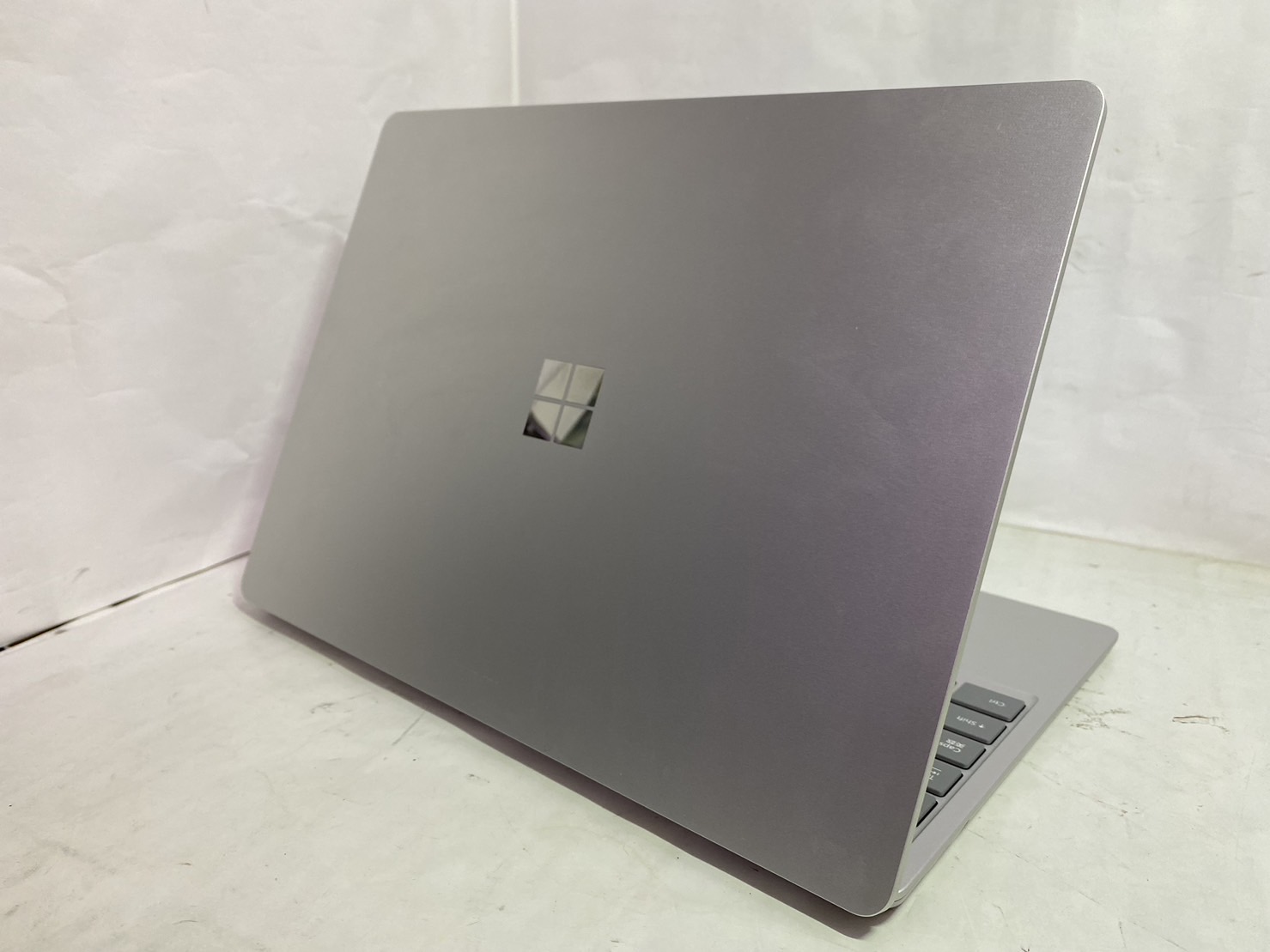 Microsoft Surface Laptop Go 1943 ノート PC