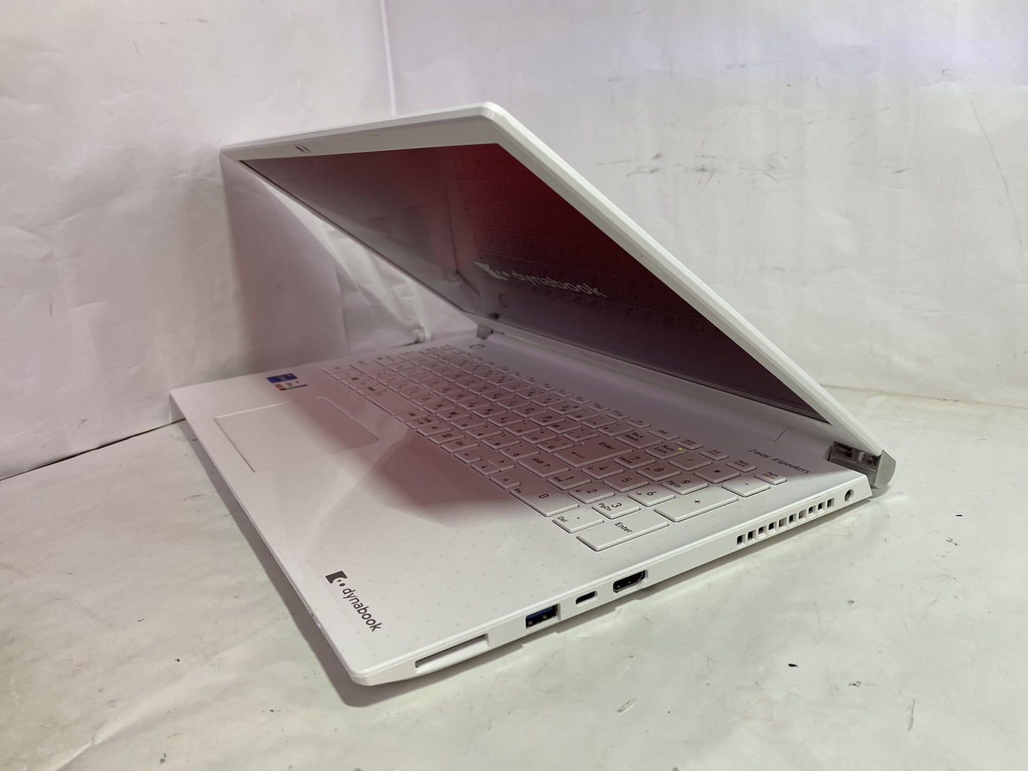 TOSHIBA(東芝) dynabook T7 P3T7RSBWの激安通販(詳細情報) - パソコンショップパウ