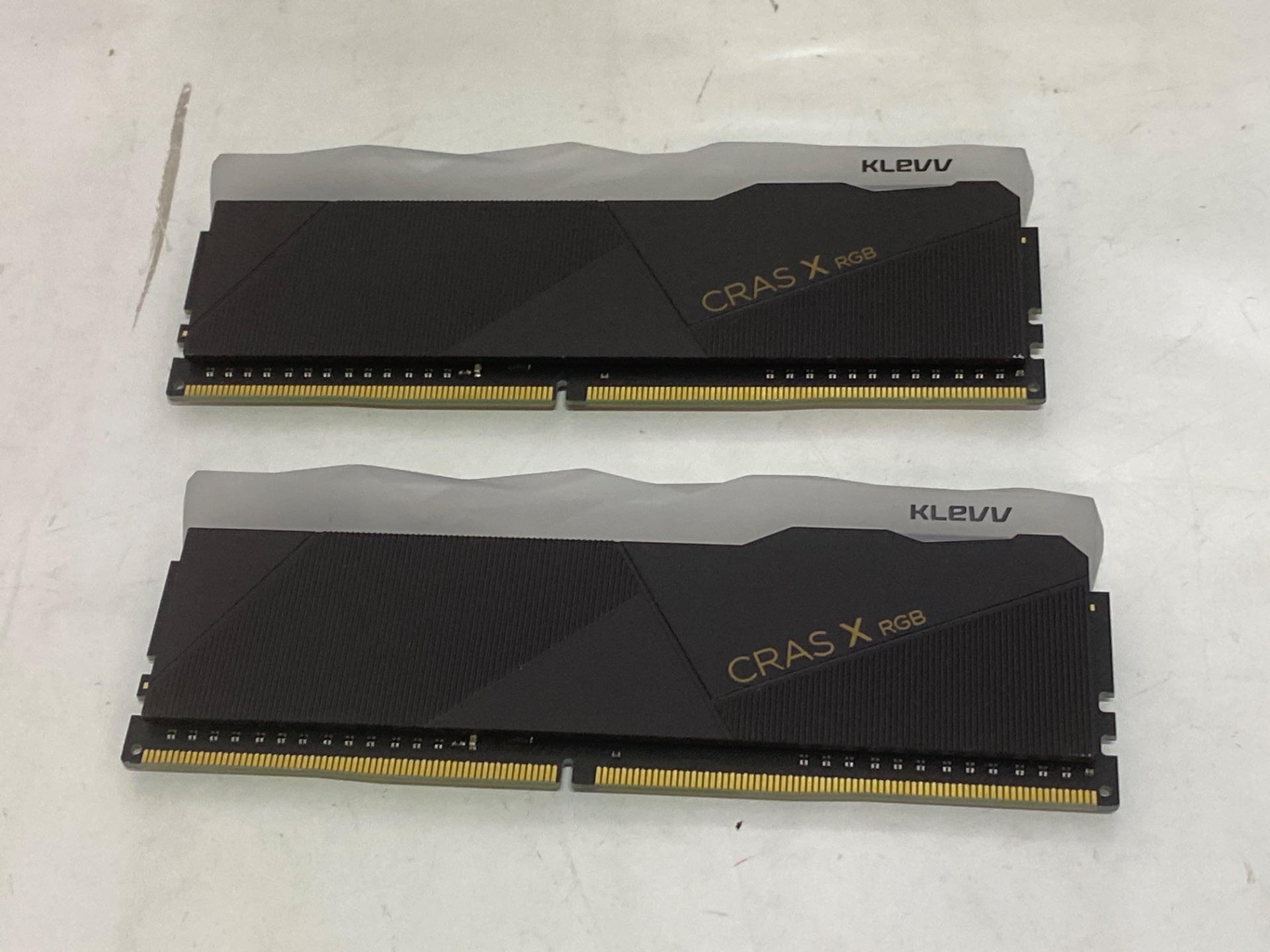 ESSENCORE KLEVV KD48GU880-32A160X [DDR4 PC4-25600 8GB 2枚組 ESSENCORE KLEVV KD48GU880-32A160X [DDR4 PC4-25600 8GB 2枚組