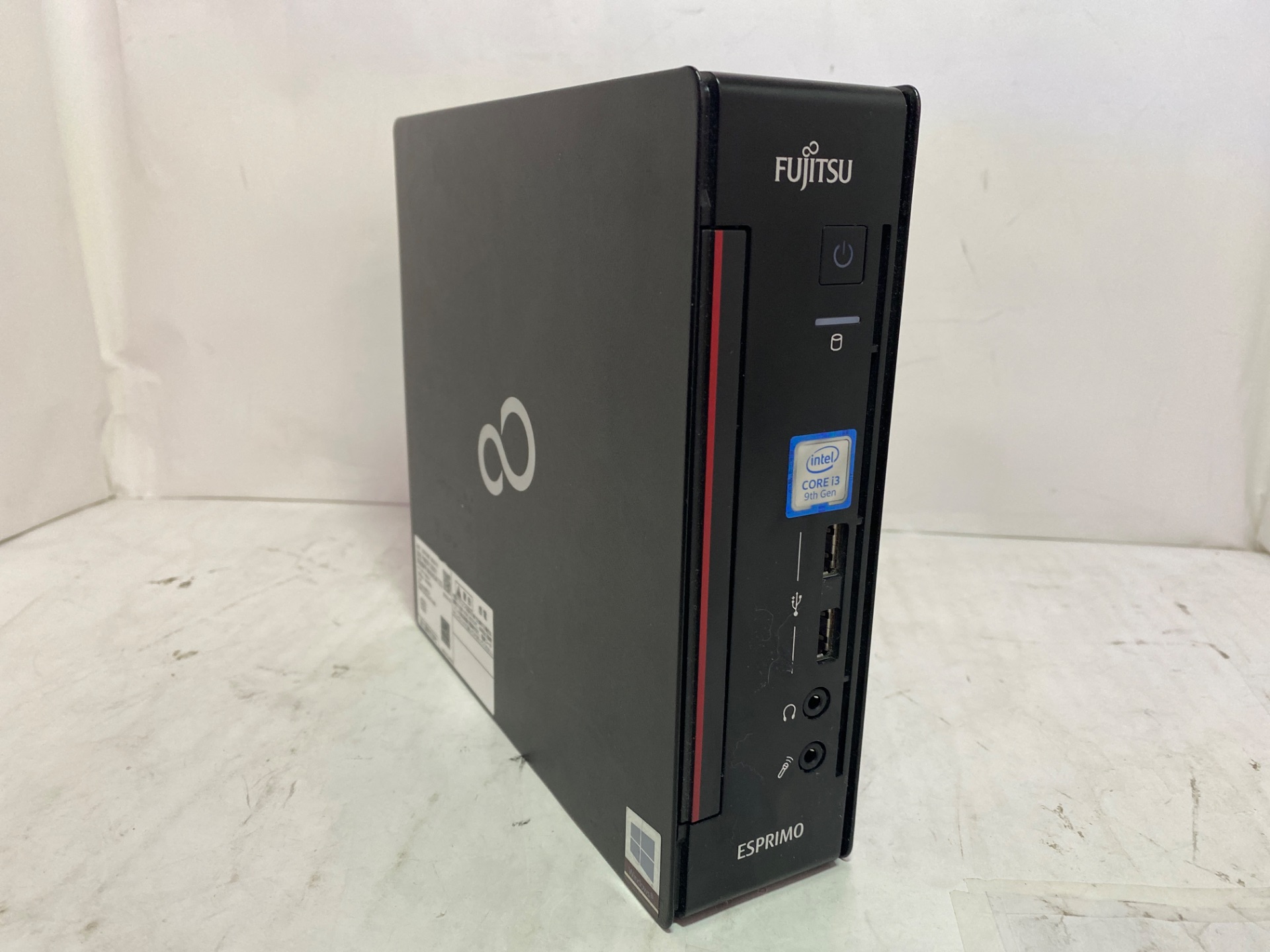 FUJITSU(富士通) ESPRIMO Q558/B FMVB13001