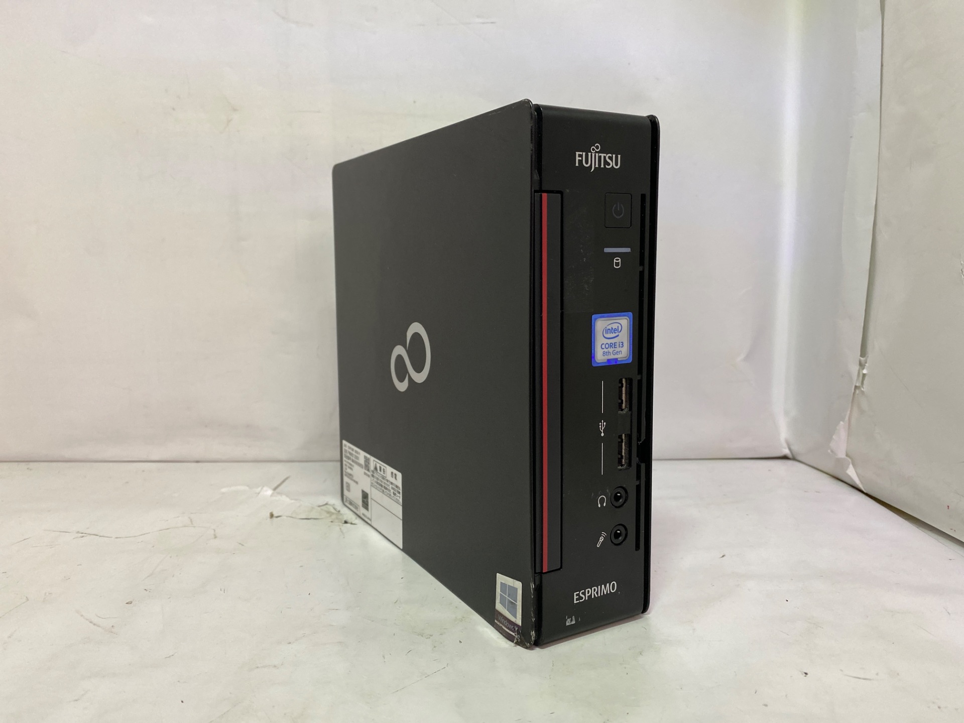 FUJITSU(富士通) ESPRIMO Q558/V (FMVB12001)