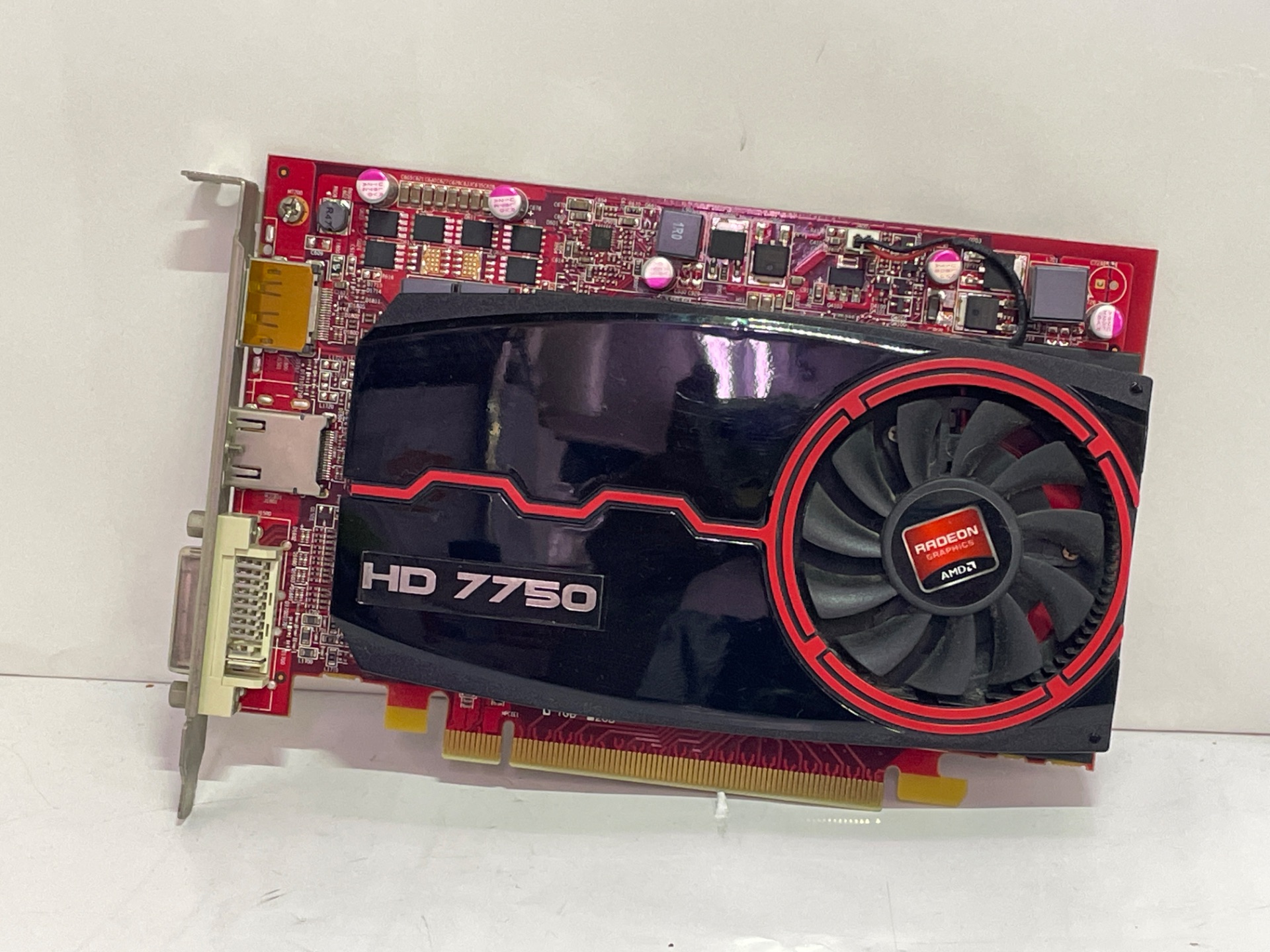 玄人志向 RH7750-E1GHD [PCIExp 1GB]