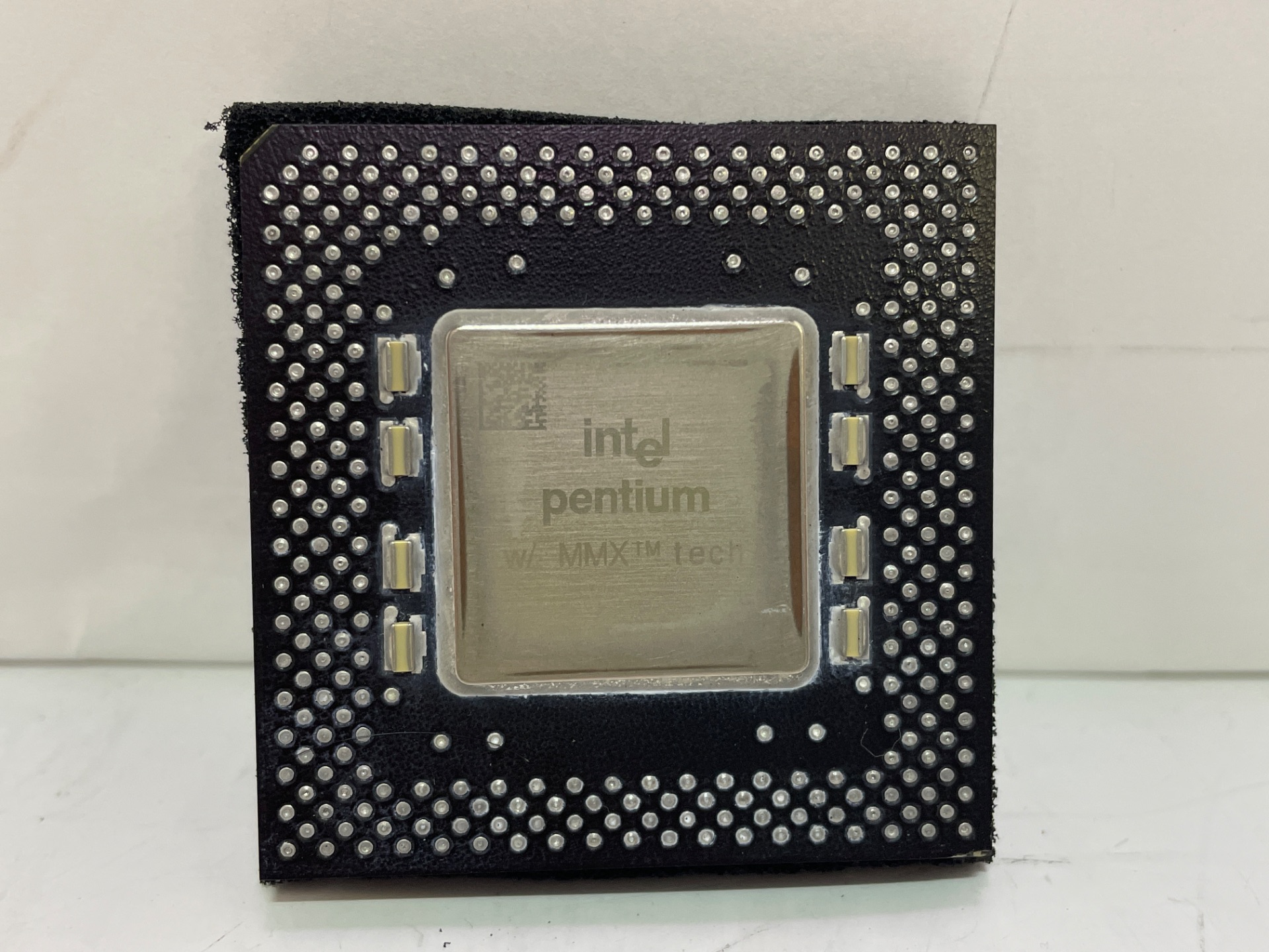 Intel(インテル) Pentium MMX 166MHz SY059