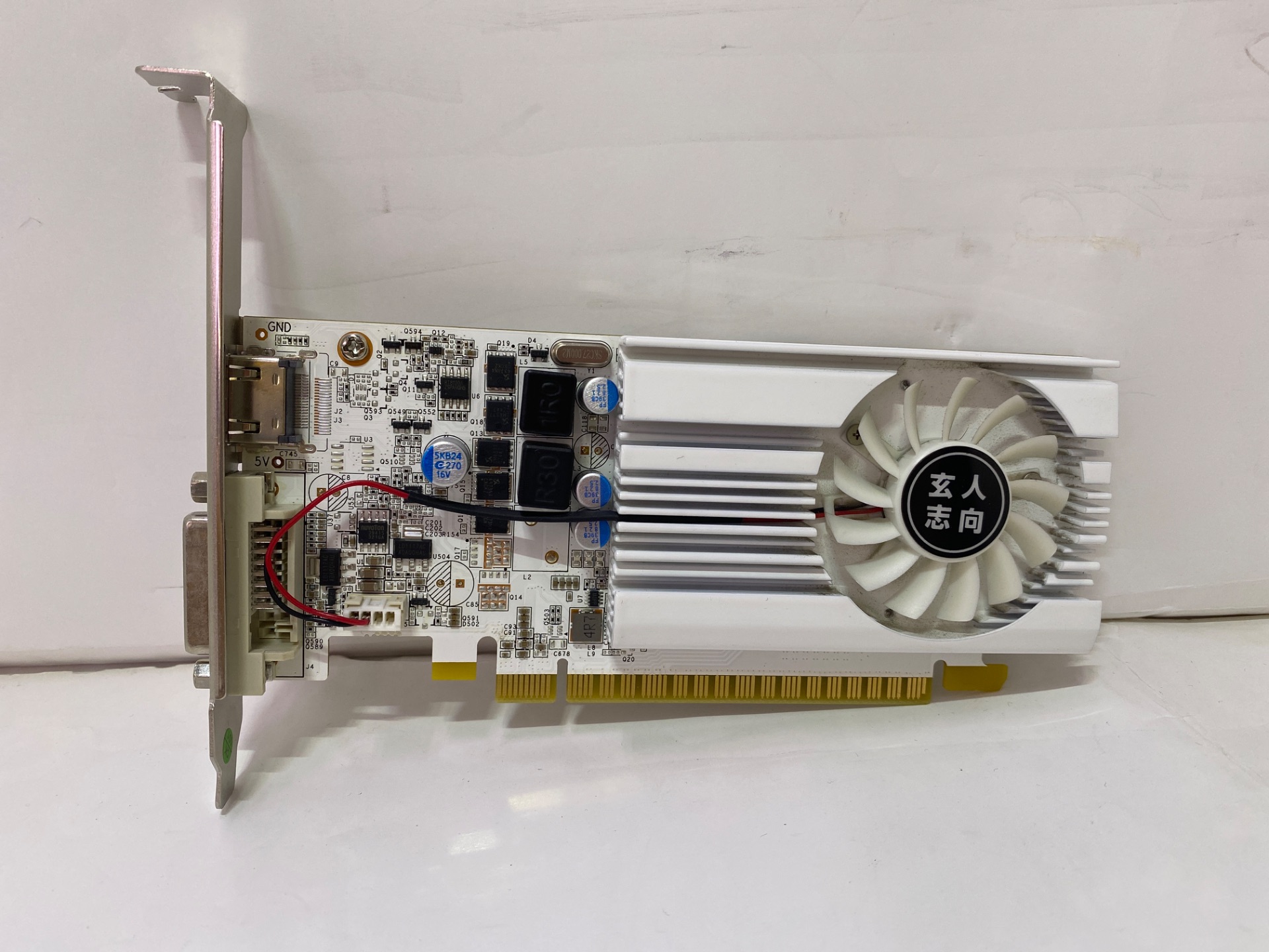 玄人志向 GF-GT1030-E2GB/LP/D5 [PCIExp 2GB]