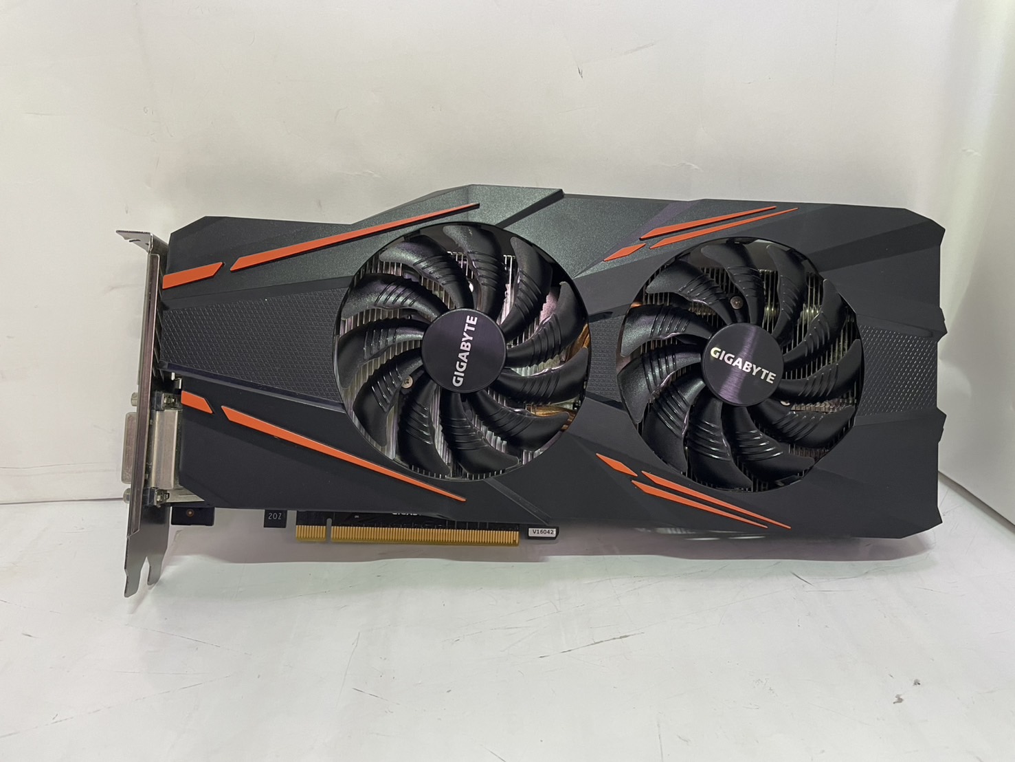 GIGABYTE(ギガバイト) GV-N1070WF2OC-8GD Rev2.0 [PCIExp 8GB]