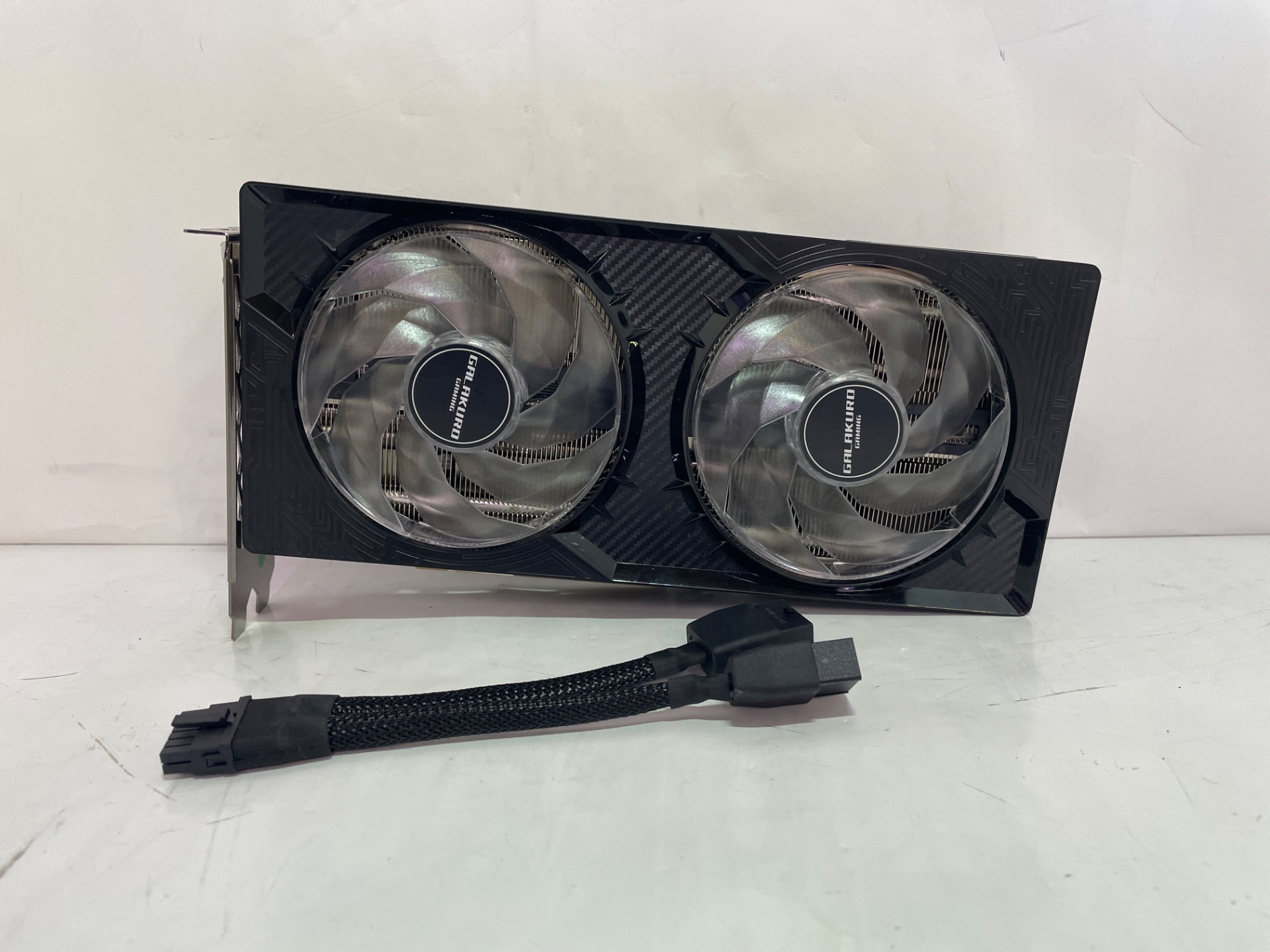 玄人志向 GALAKURO GAMING GG-RTX5070-E12GB/OC/DF [PCIExp 12GB]