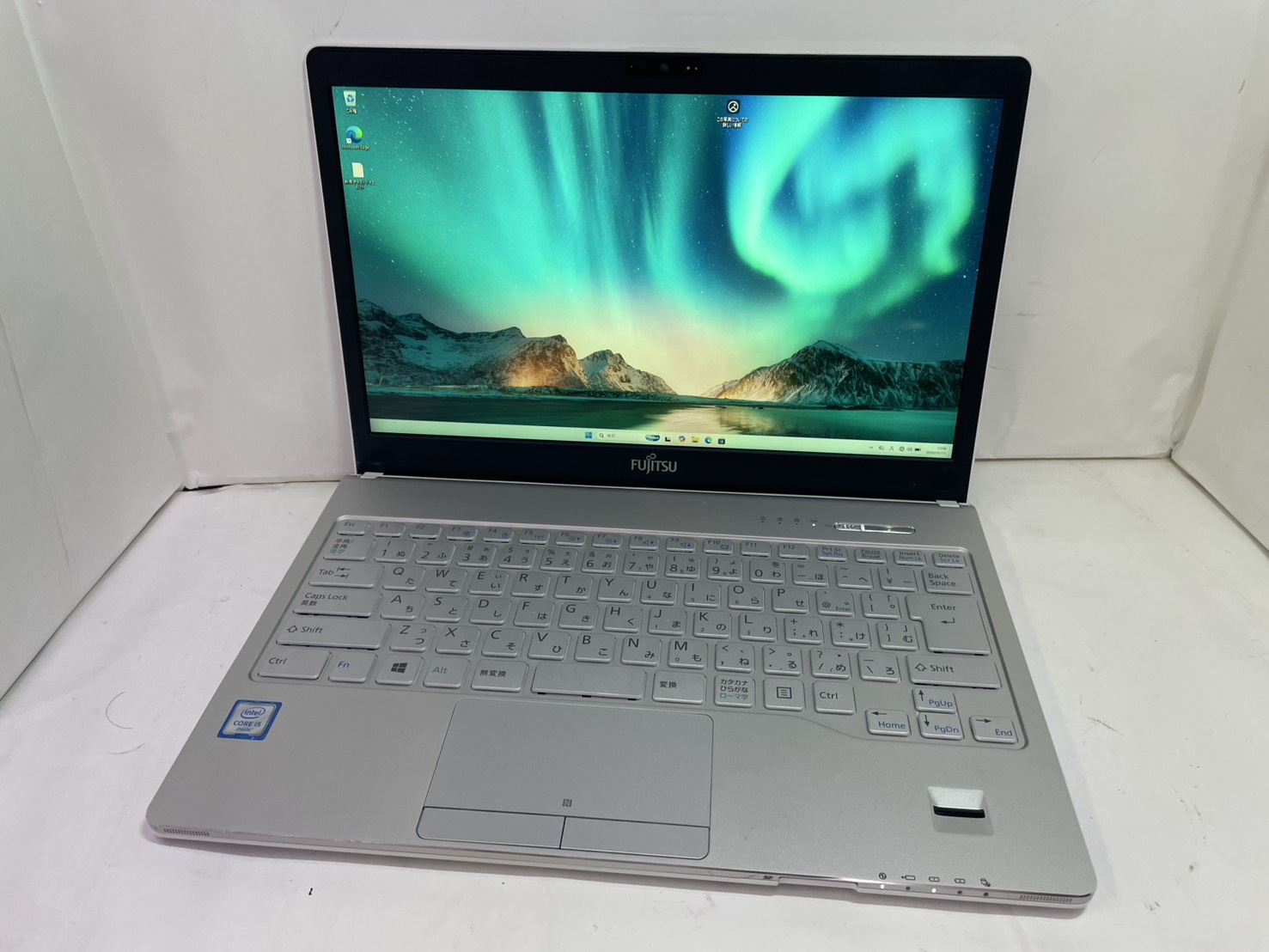 FUJITSU(富士通) 【現状品】LIFEBOOK SH75/W FMVS75WWP