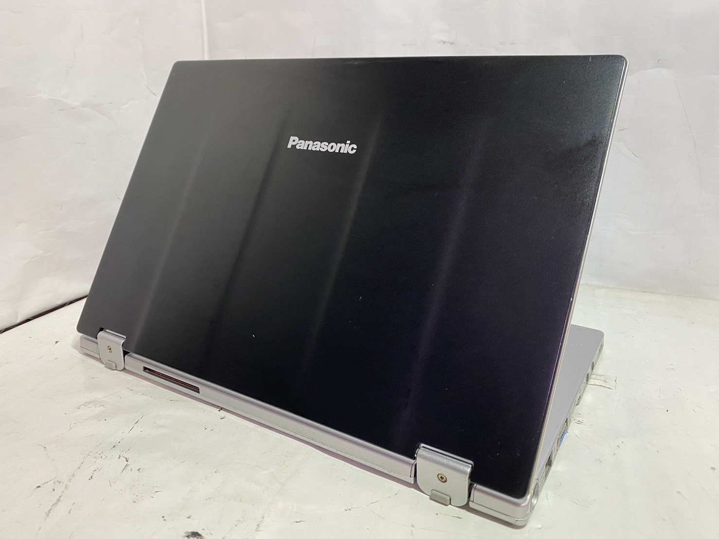 Panasonic　CF-AX2BEEBP　ジャンク品　アダプタ無し