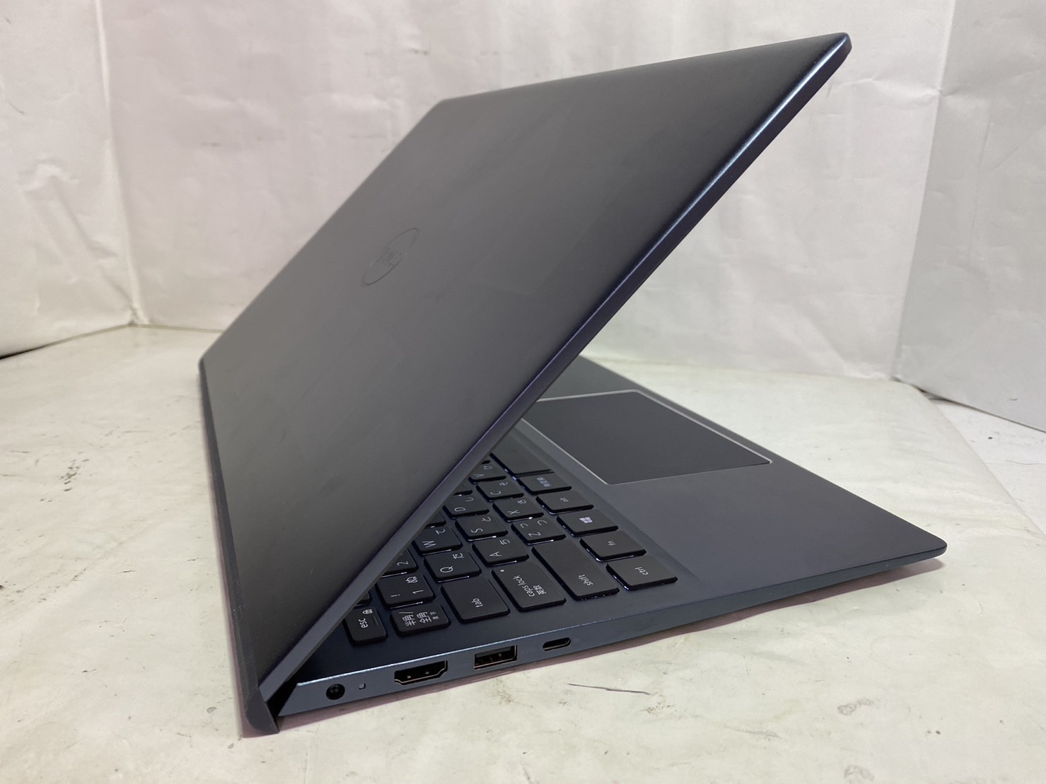 新古 DELL Inspiron 15 AMD 5000 シリーズ 5505