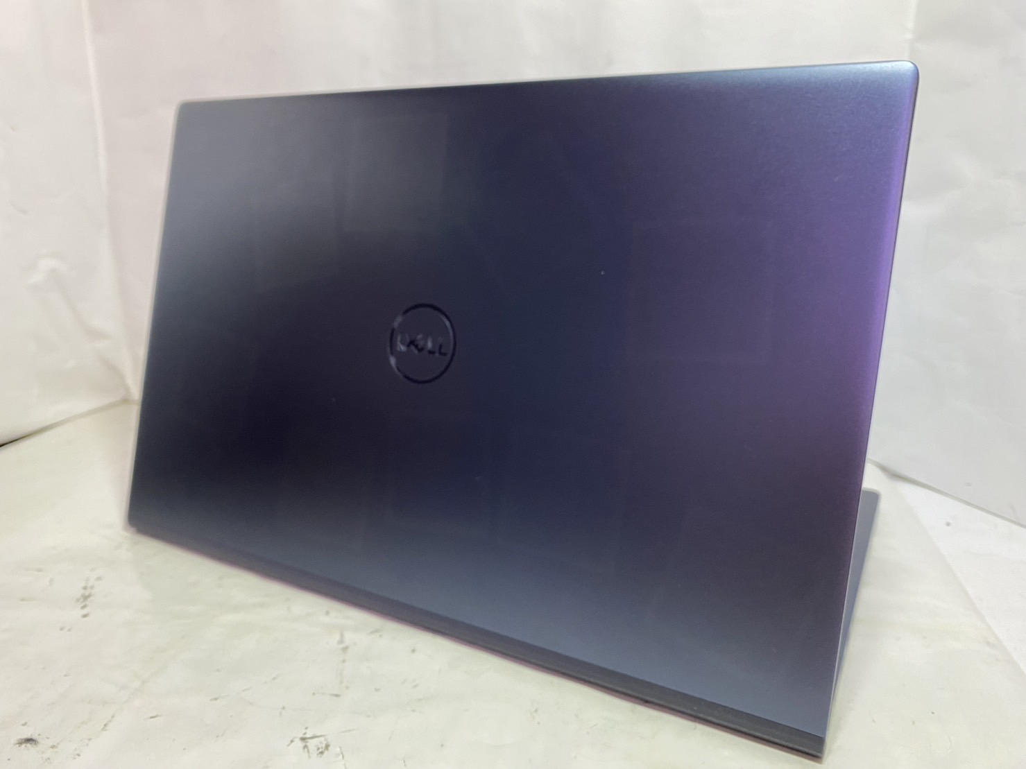 新古 DELL Inspiron 15 AMD 5000 シリーズ 5505