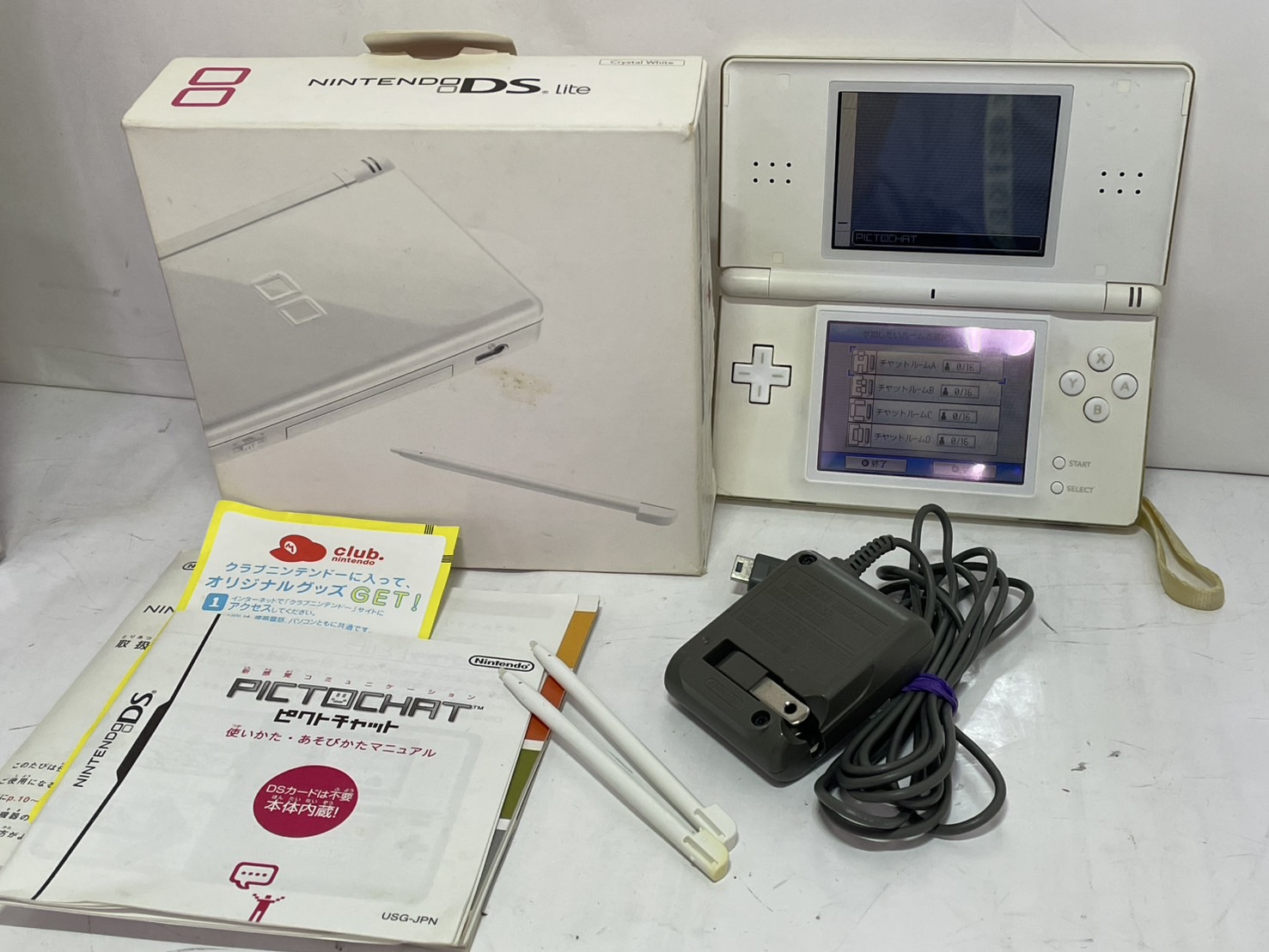 NINTENDO ニンテンドーDS lite