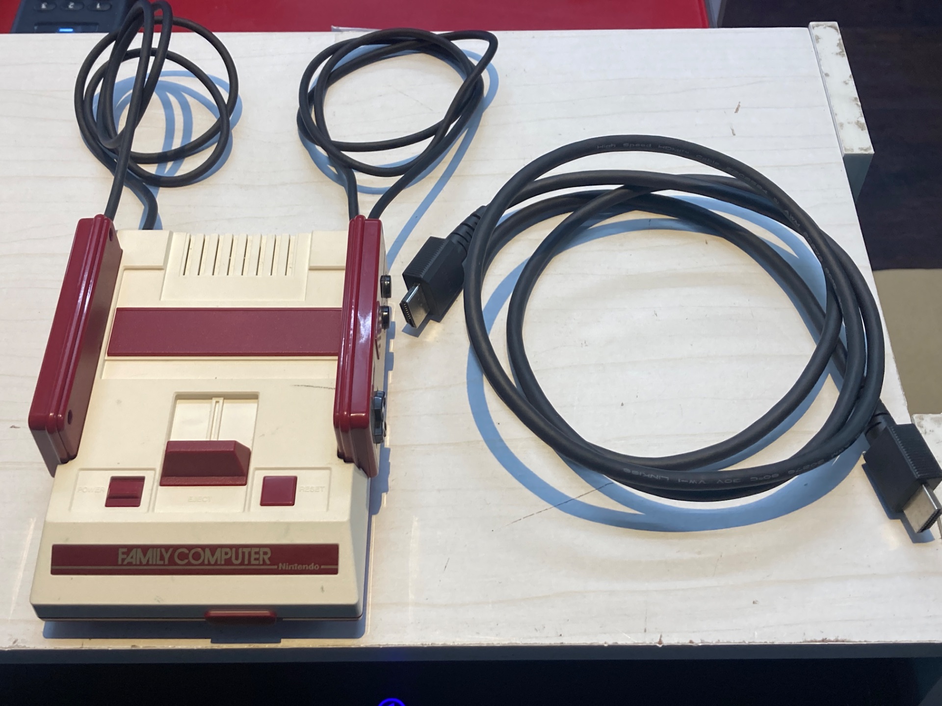 Nintendo ニンテンドークラシックミニ ファミリーコンピュータ