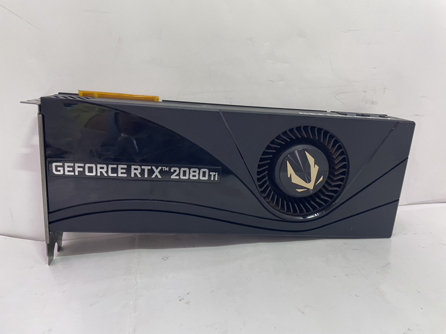 ZOTAC ZOTAC GAMING GeForce RTX 2080 Ti ZT-T20810B-10B [PCIExp 11GB]