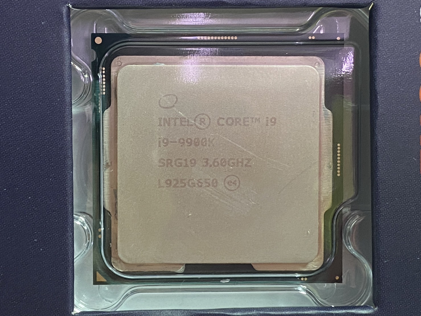 Intel Core i7-9900k