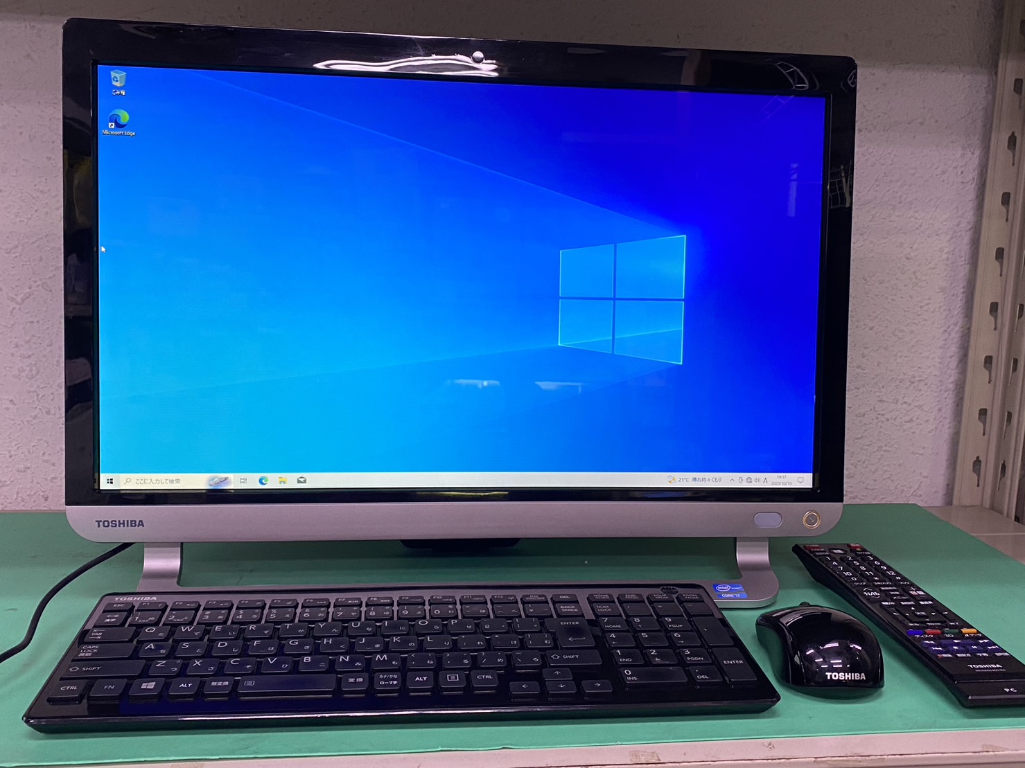 TOSHIBA(東芝) REGZA PC D713 D713/T7JB PD713T7JBMB [プレシャス