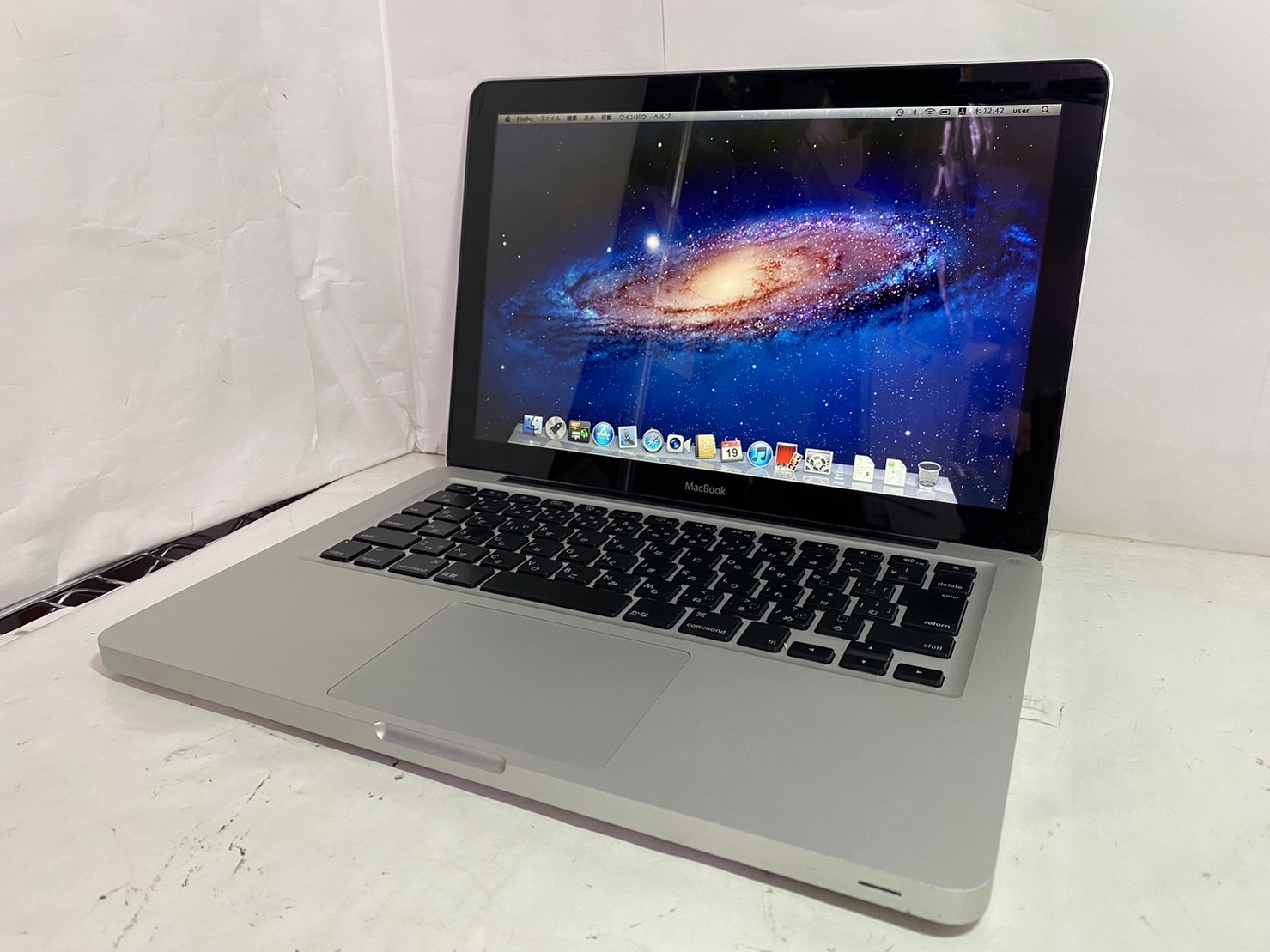 Mac Book 13-inch Aluminum Late 2008ノートPC