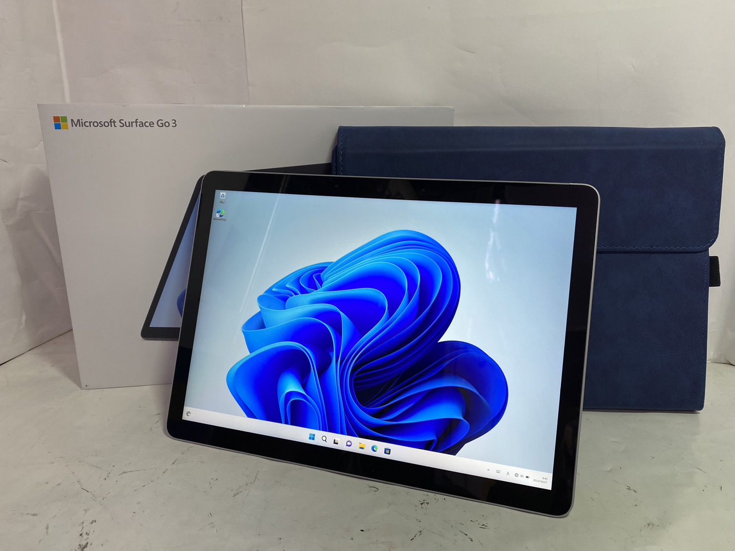 【値下げ中】Surface Go 128GB ジャンク品　新品キーボード付き