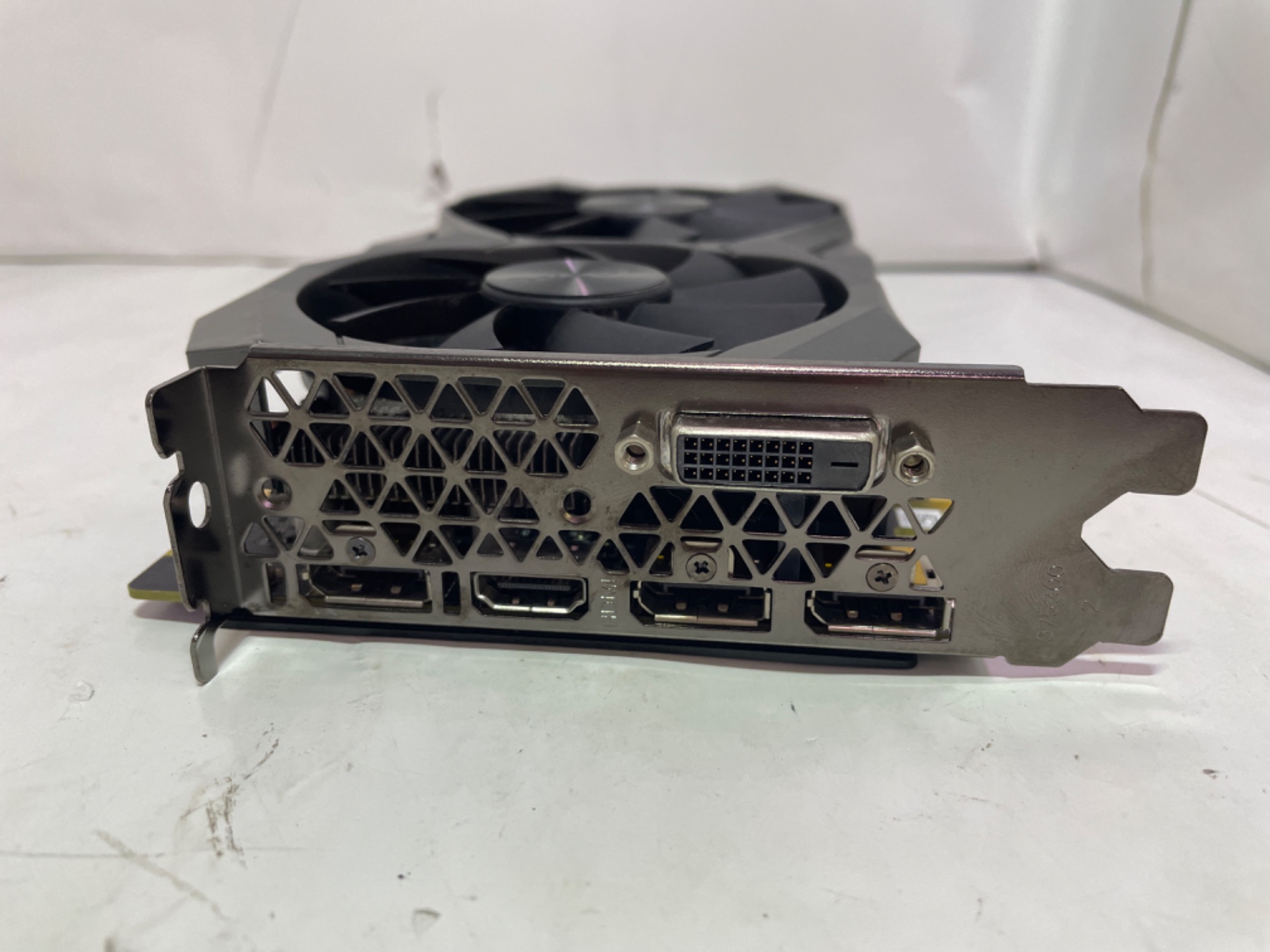 ZOTAC GeForce GTX 1080 Ti 11GB 352BIT GDDR5Xの激安通販(詳細情報 