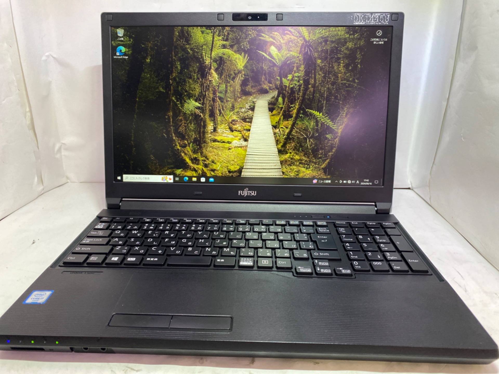 FUJITSU(富士通) LIFEBOOK A746/N (FMVA11018)