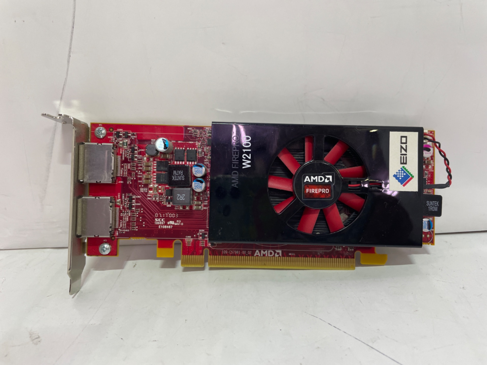 AMD(エーエムディー) FirePro W2100