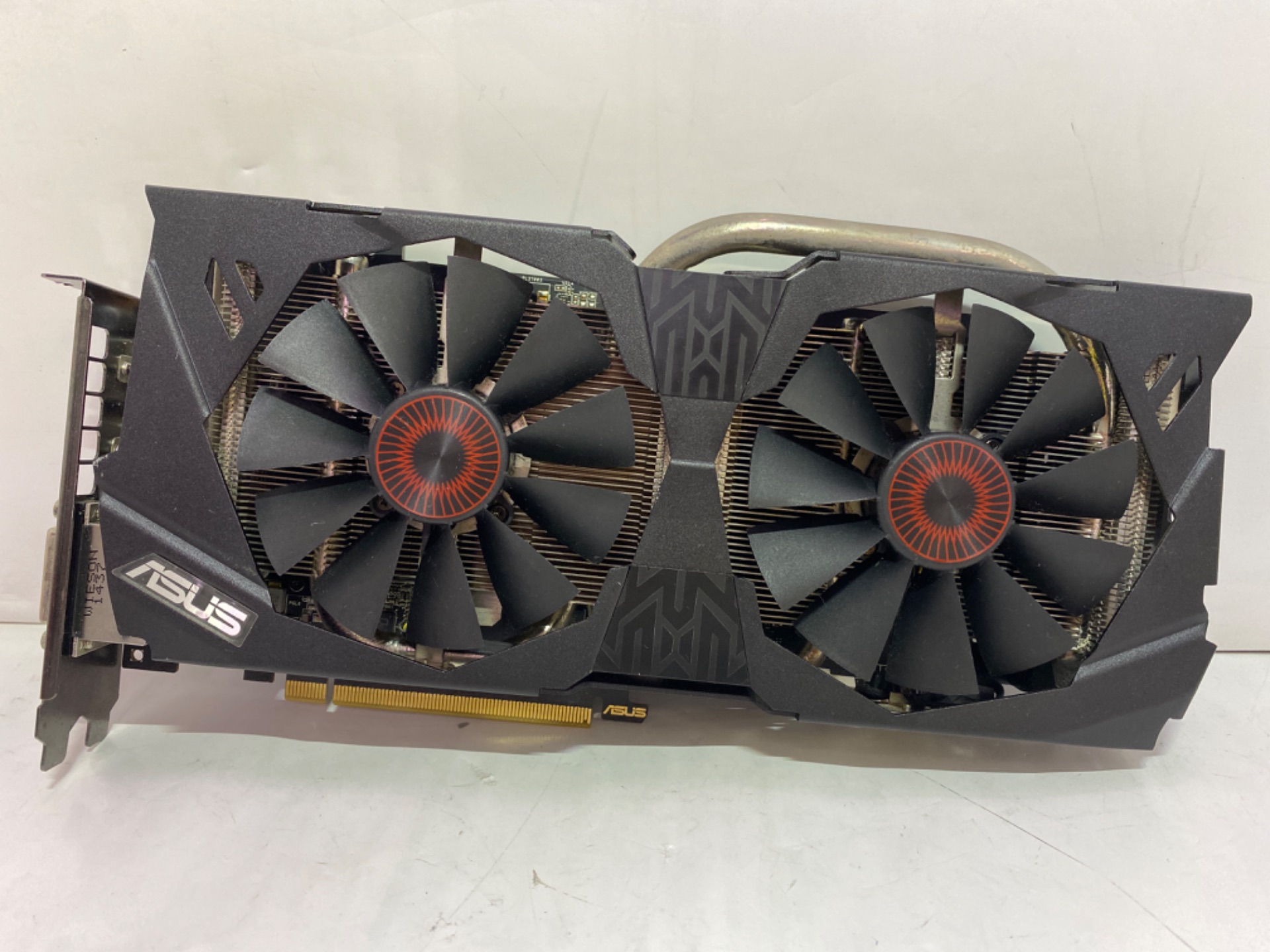 ASUS(アスース) STRIX-GTX970-DC2OC-4GD5