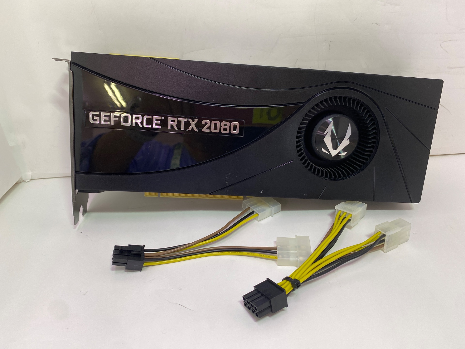 ZOTAC ZOTAC GAMING GeForce RTX 2080 ZT-T20800A-10P [PCIExp 8GB]