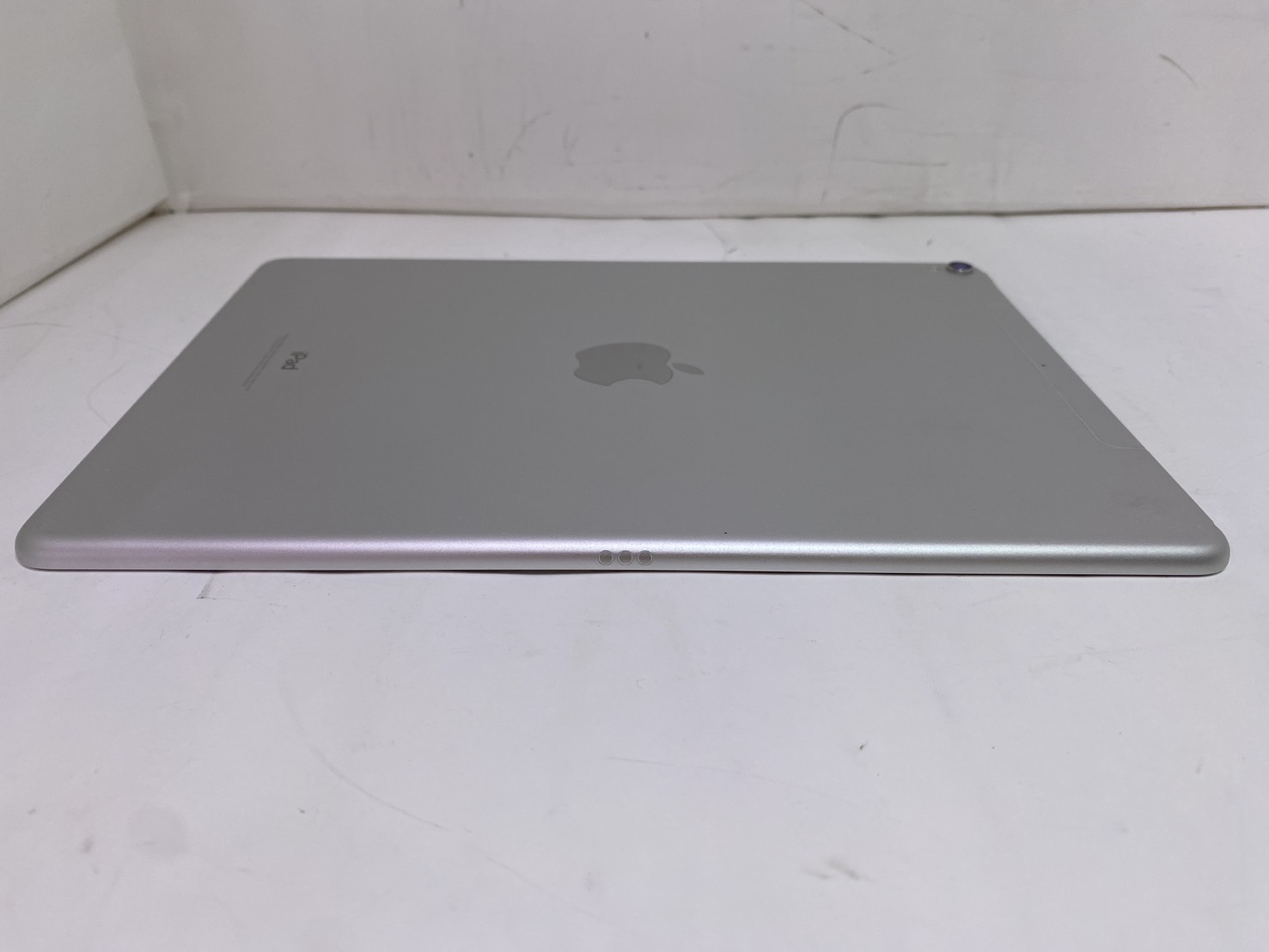 APPLE(アップル) iPad Pro 10.5インチ Wi-Fi + Cellulari 64GB MQF02J/A A1709