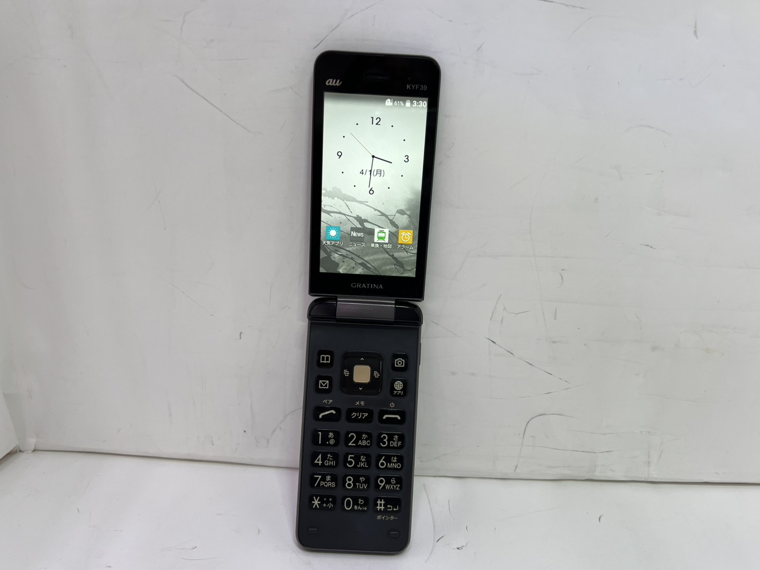 KYOCERA(京セラ) GRATINA KYF39 SIMフリー