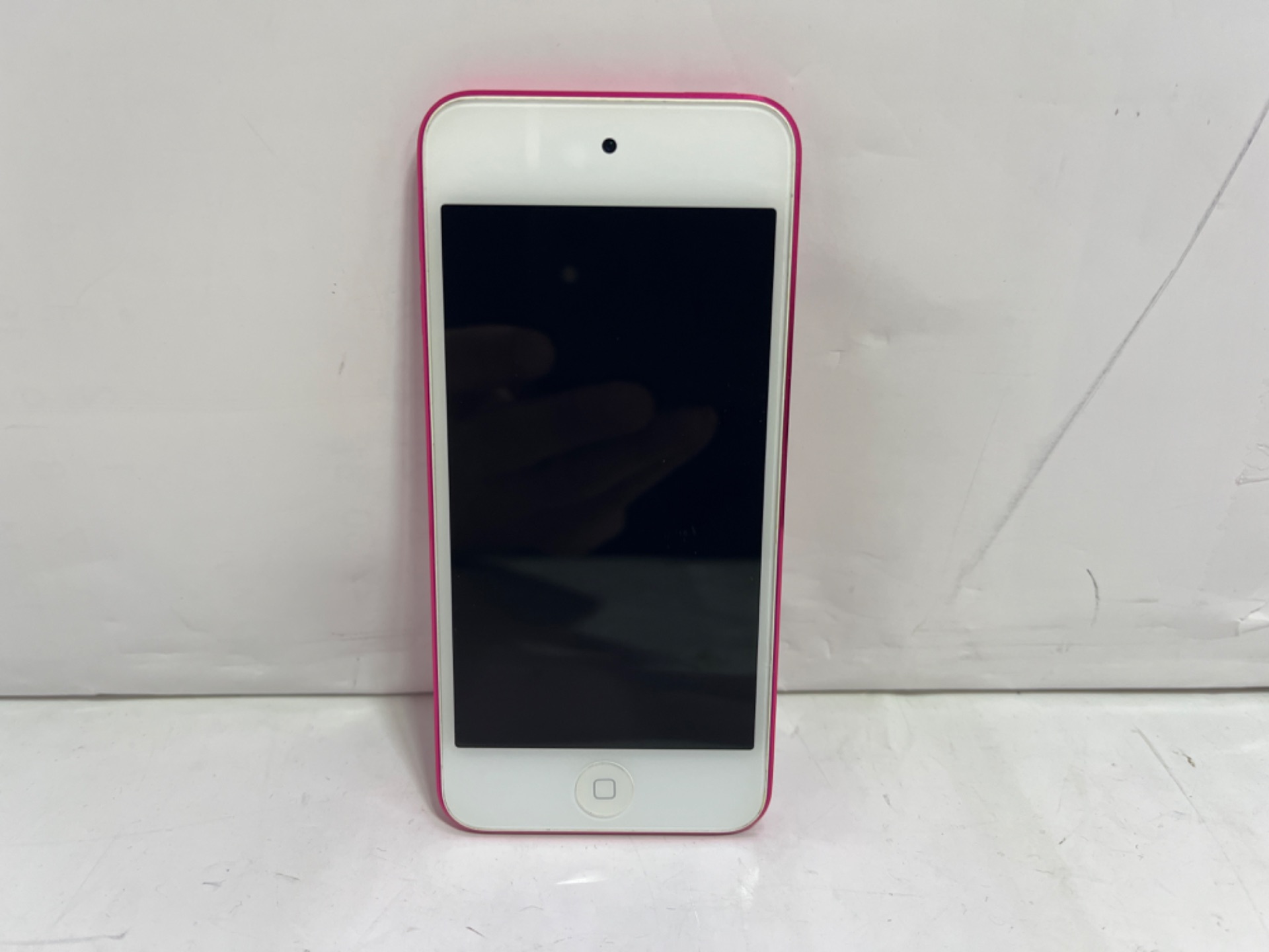 APPLE(アップル) iPod touch 16GB MKGX2J/A A1574