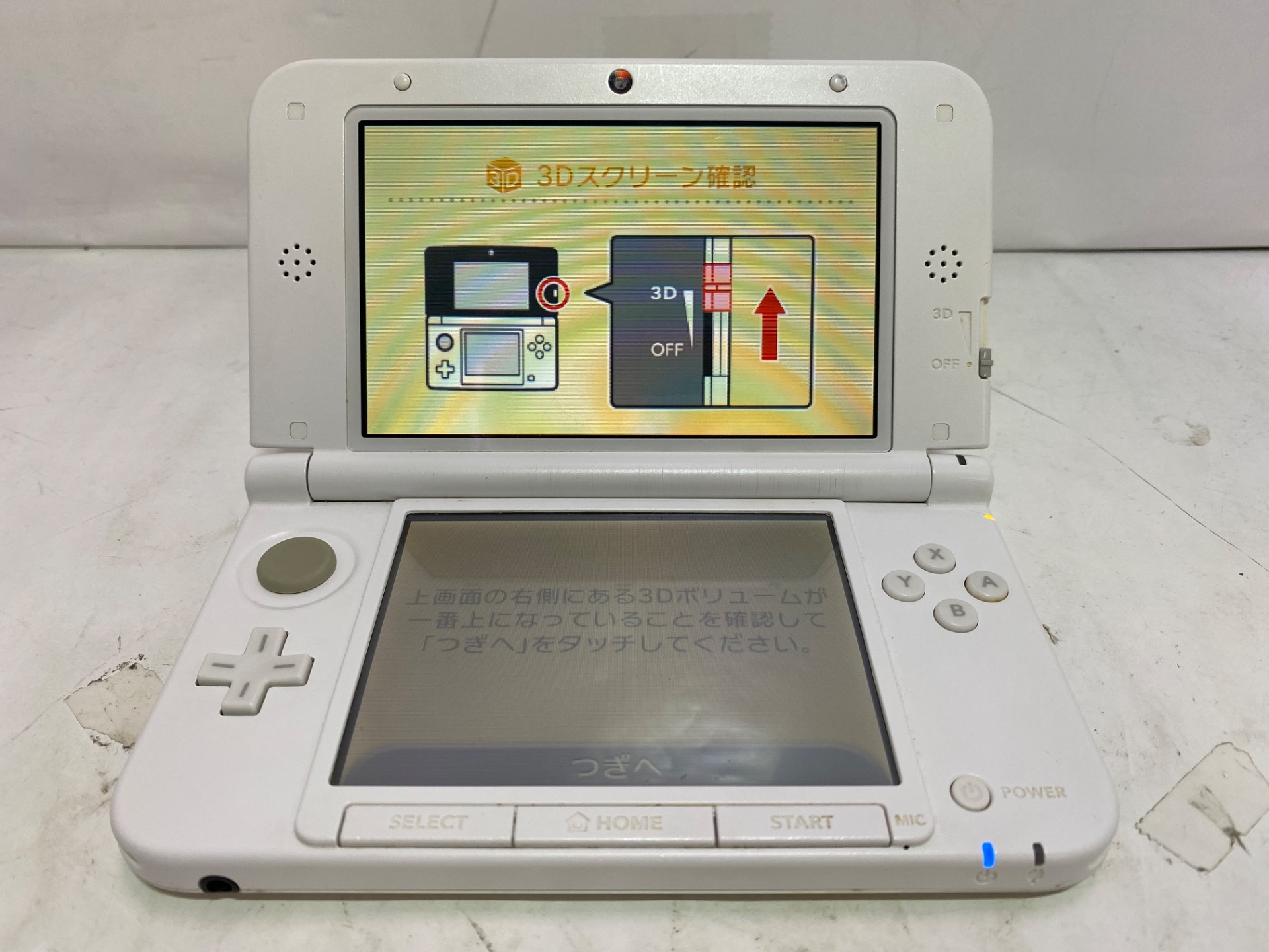 Nintendo NINTENDO 3DS LL