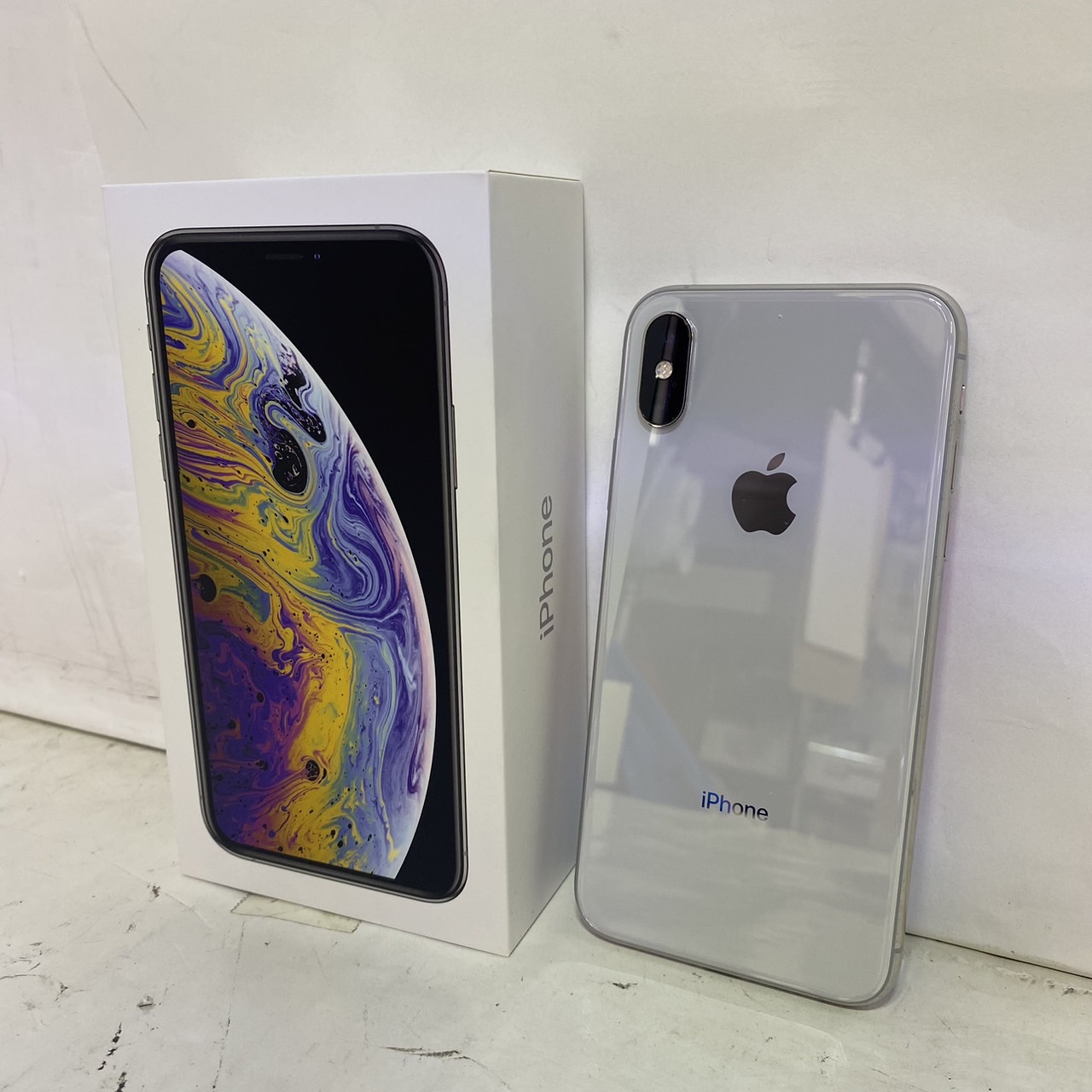 珍しい iPhone XS 256GB SIMフリー スマートフォン本体 ...