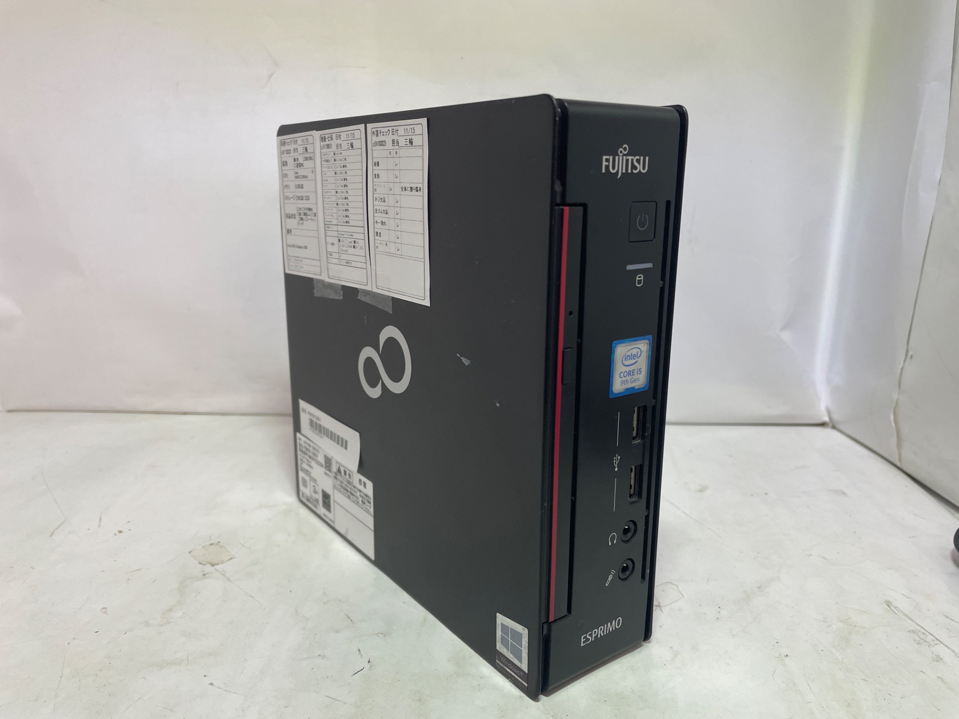 FUJITSU(富士通) ESPRIMO Q558/B (FMVB13001)