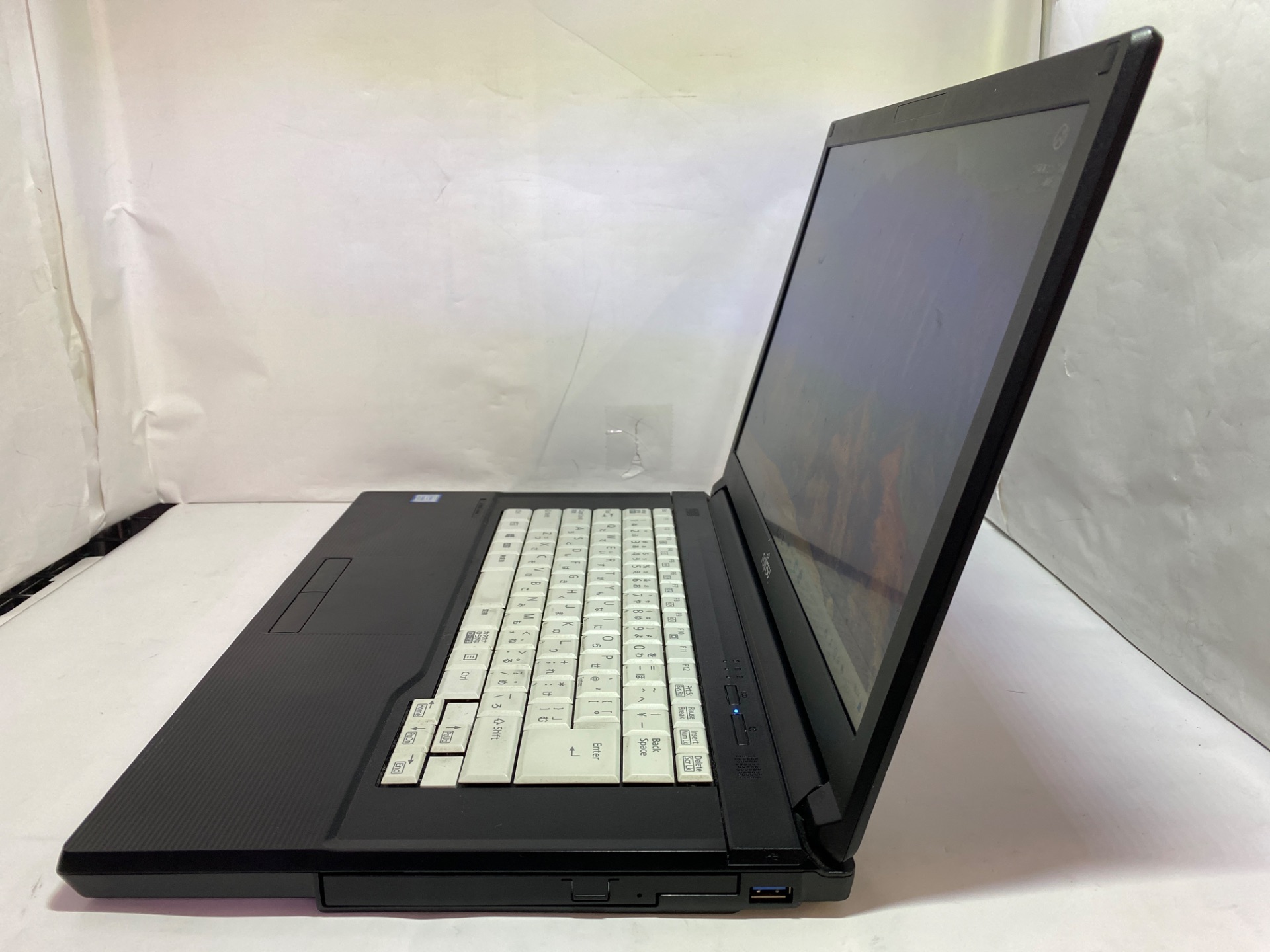 FUJITSU(富士通) LIFEBOOK A749/B (FMVA63003)