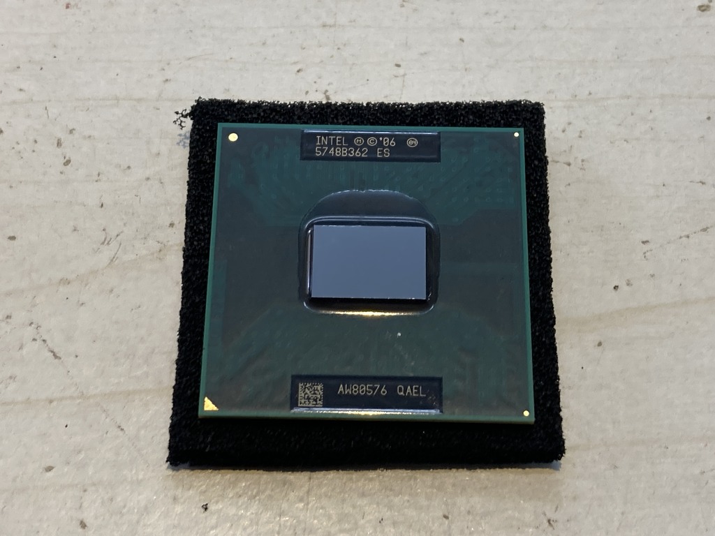 Intel(インテル) Core 2 Duo Mobile T9400 2.53 GHz AW80576 QAEL