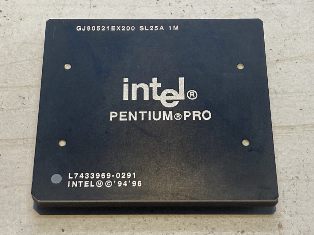 Intel(インテル) Pentium Pro SL25A