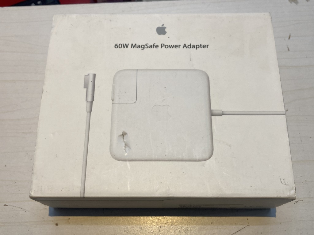 APPLE(アップル) 60W MagSafe Power Adapter