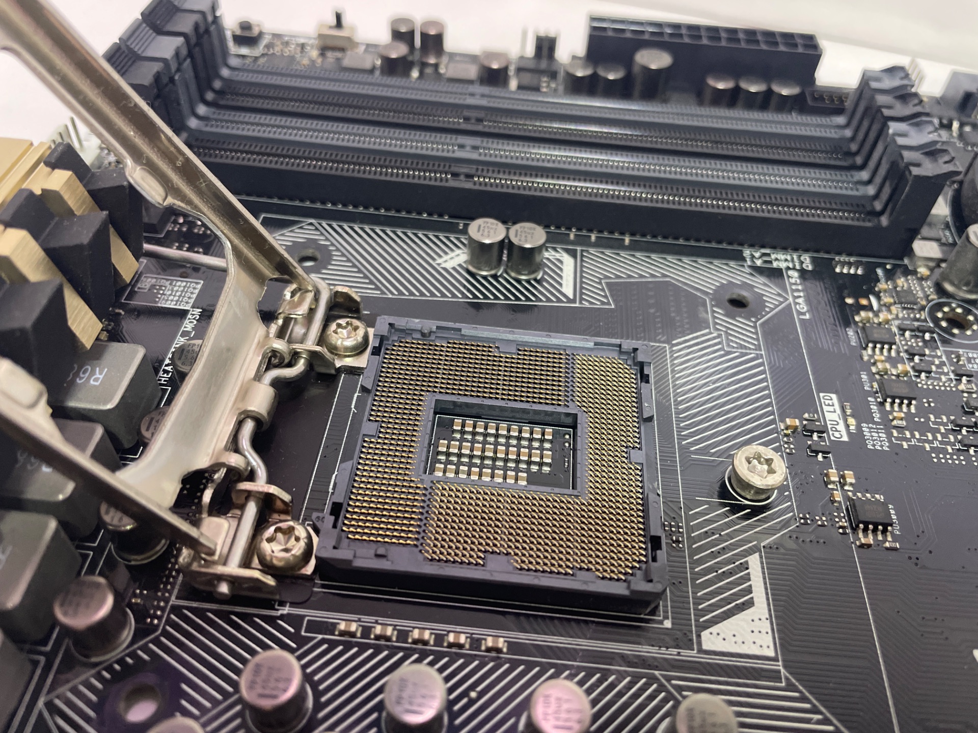 ASUS(アスース) Z97-PROの激安通販(詳細情報) - パソコン
