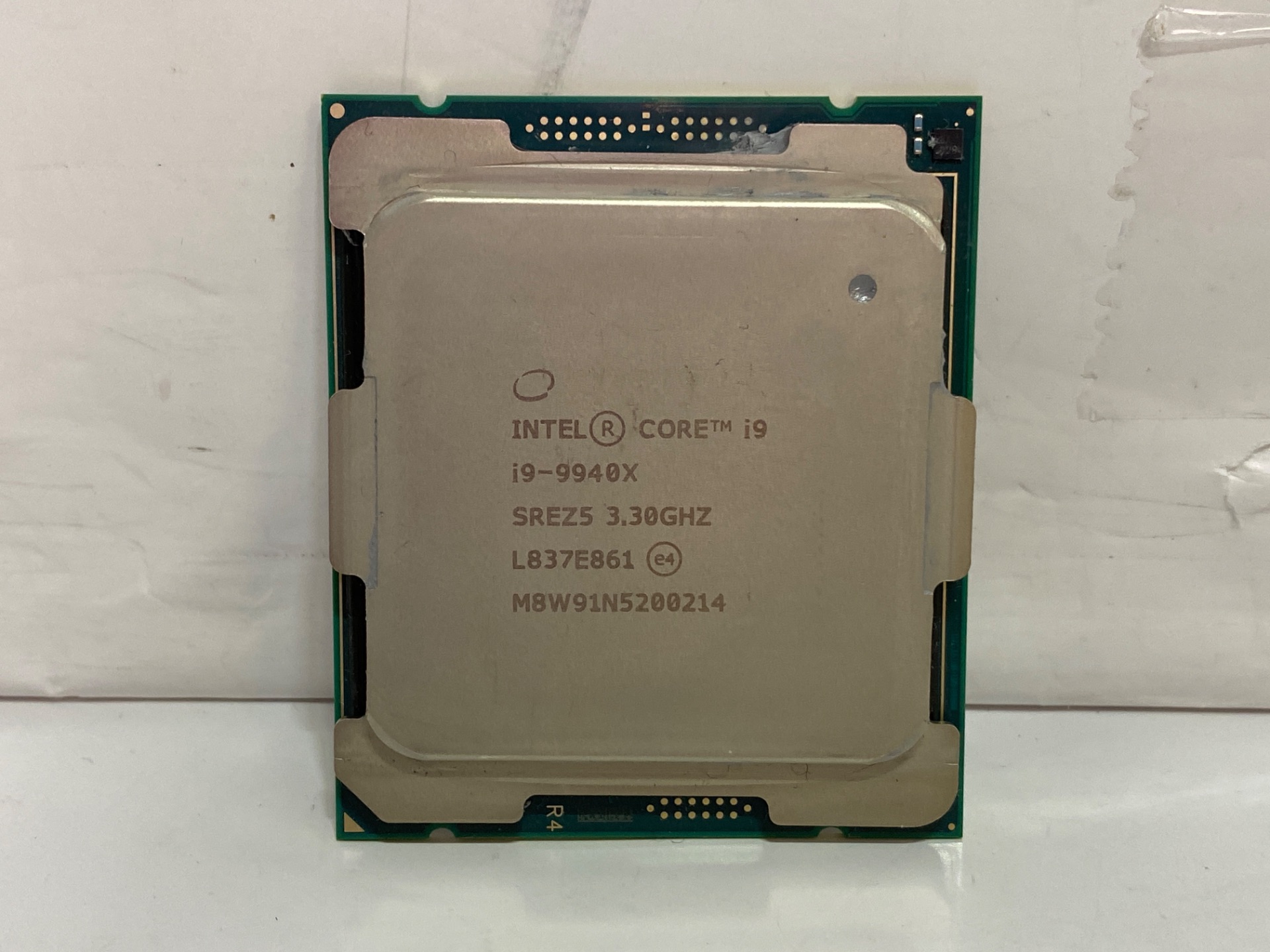 Intel Core I9-9940X Processore Da 3,3 GHz - 14 Core, 28 Thread, 19,25 MB Cache, Socket 2066, Versione Scatola