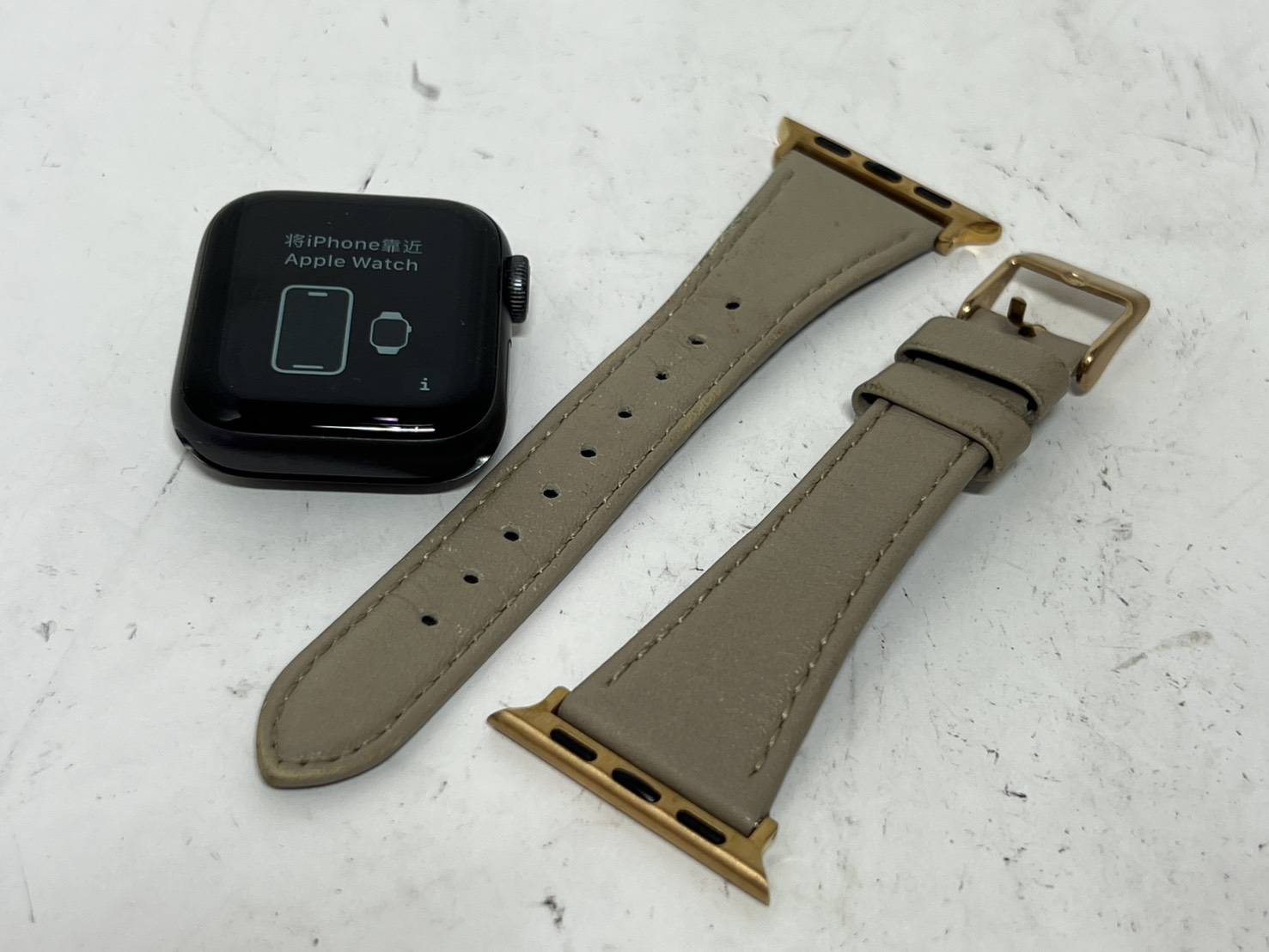 APPLE(アップル) Apple Watch SE  第1世代 GPS+Cellularモデル 40mm A2536