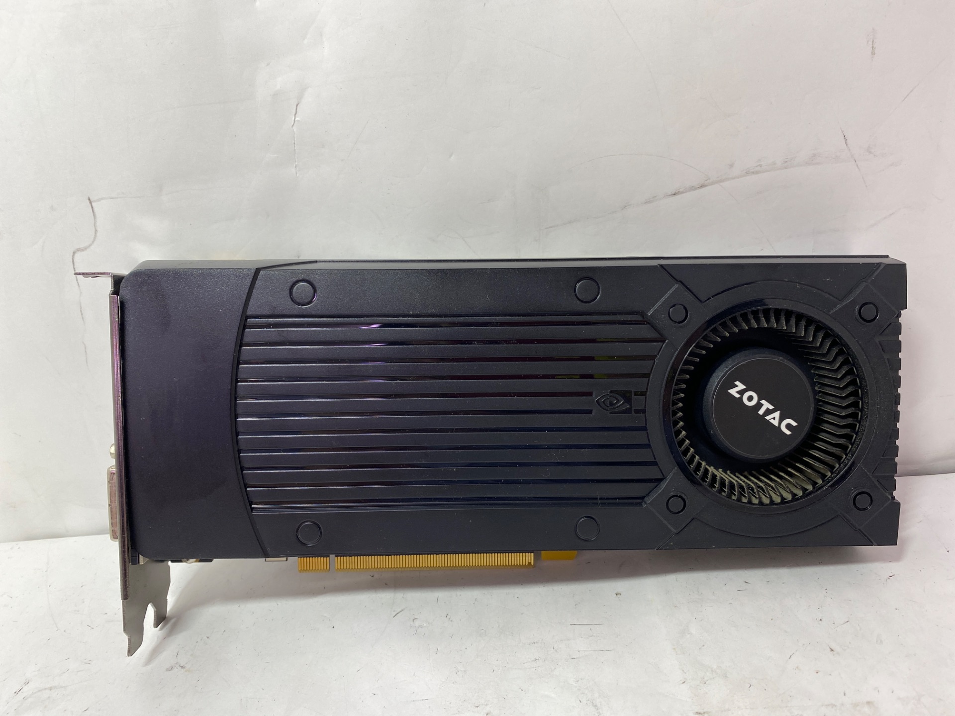 ZOTAC GeForce GTX 960 ZT-90305-10B [PCIExp 2GB]